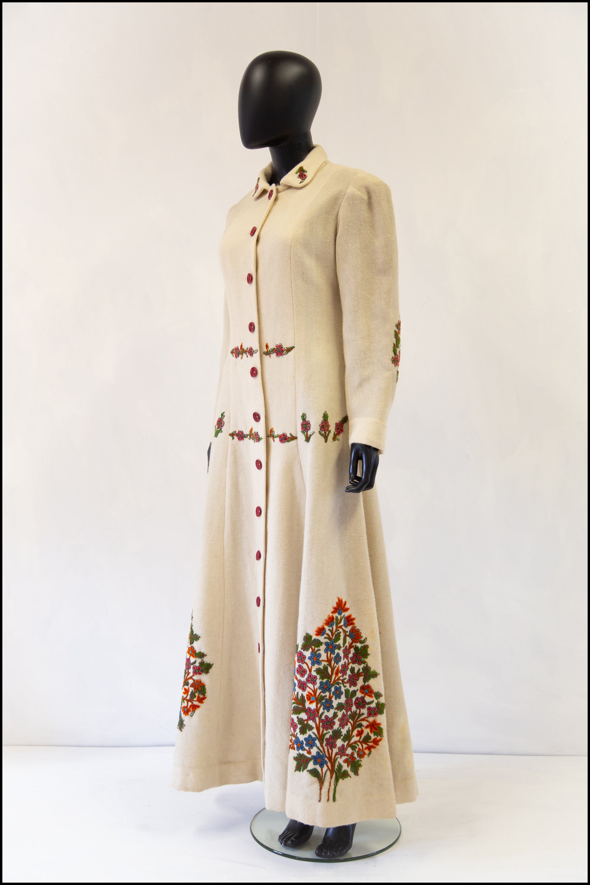 Vintage 1940s Cream Embroidered Wool Maxi Coat – ALEXANDRA-KING