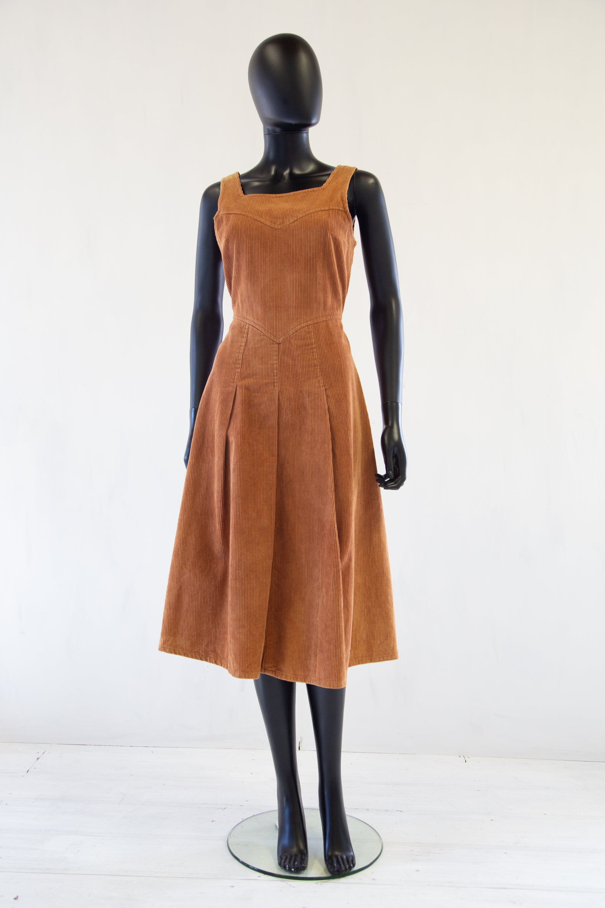 Vintage 1970s Brown Cord Pinafore Dress ALEXANDRA-KING Vintage 1970s Brown Cord Pinafore Dress ALEXANDRA-KING