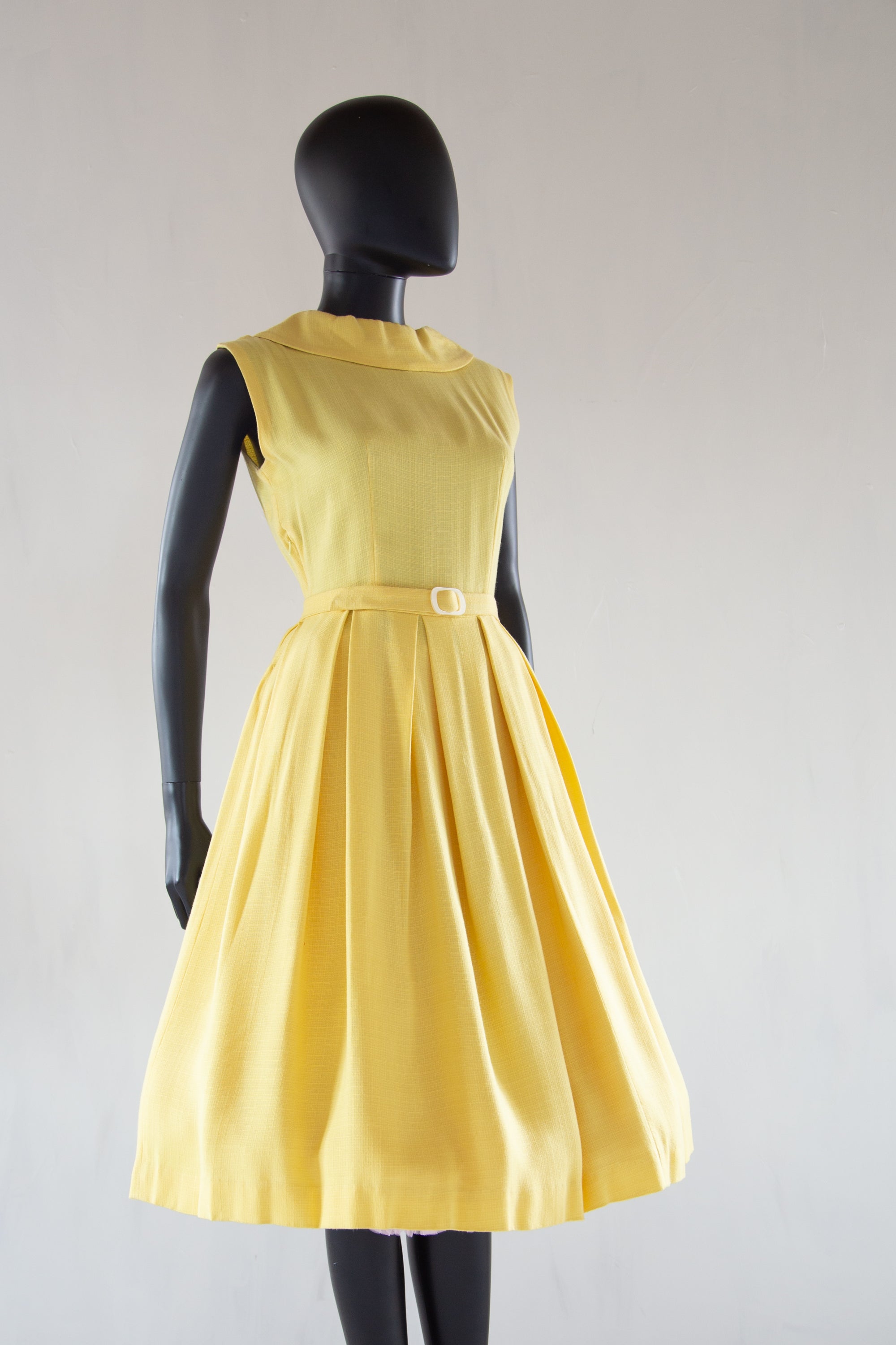 Vintage 1980s does 50s Yellow Linen Dress Vintage 1980s does 50s Yellow Linen Dress
