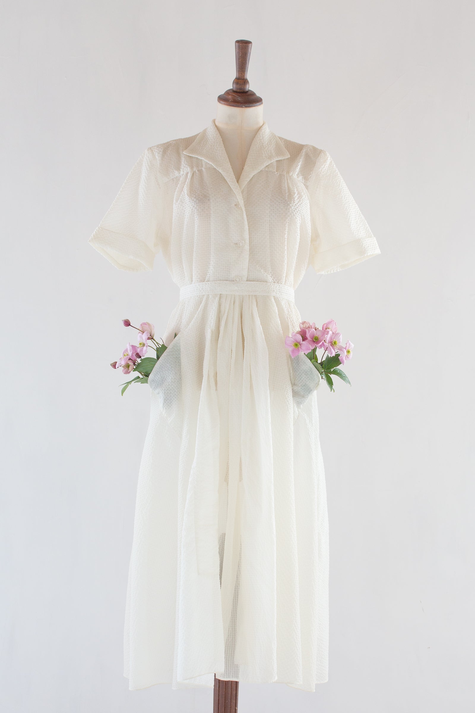 Vintage 1940s Ivory Seersucker Dress – ALEXANDRA-KING