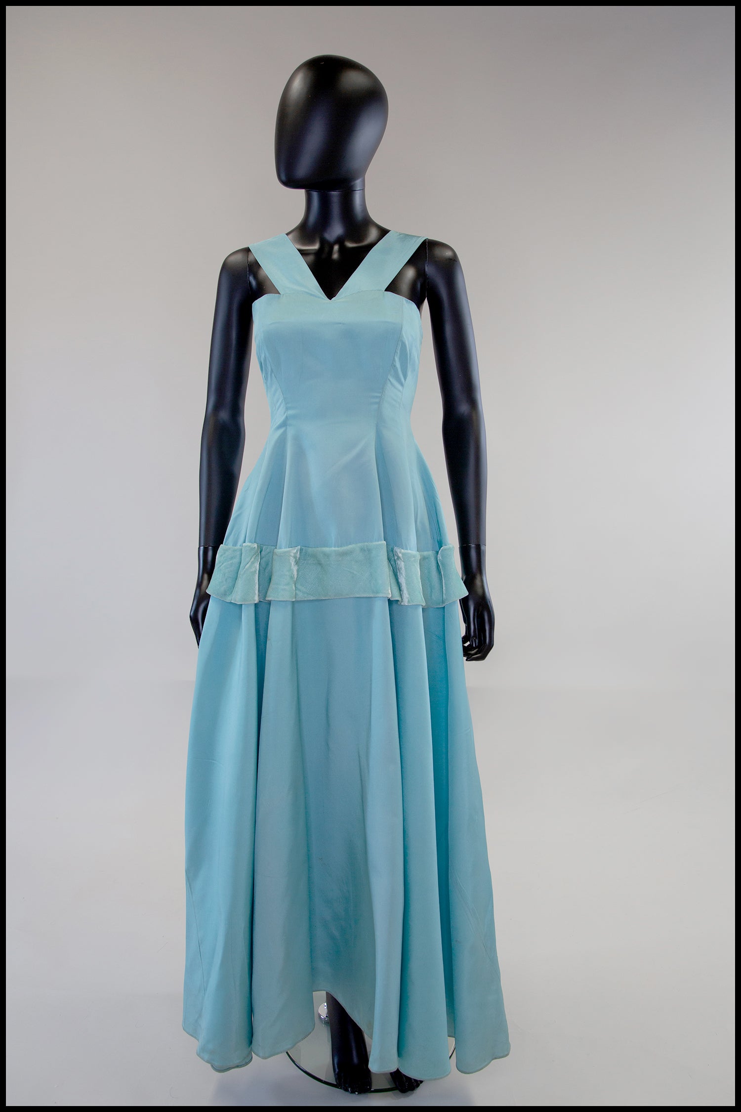 Reserved - Vintage 1940s Eau De NilTaffeta Gown and Bolero ALEXANDRA-KING Reserved - Vintage 1940s Eau De NilTaffeta Gown and Bolero ALEXANDRA-KING