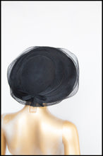 Vintage 1940s Black New Look Hat
