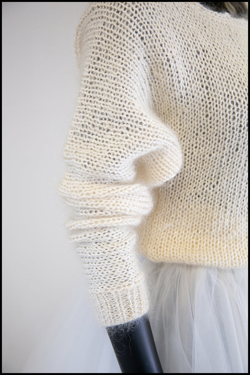 Vintage 1980s Ivory Hand Knit Mohair Sweater – ALEXANDRAKING