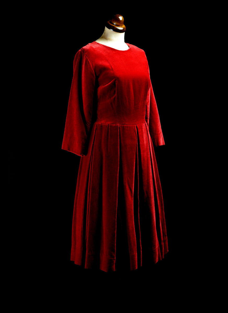 Vintage red velvet best sale dress