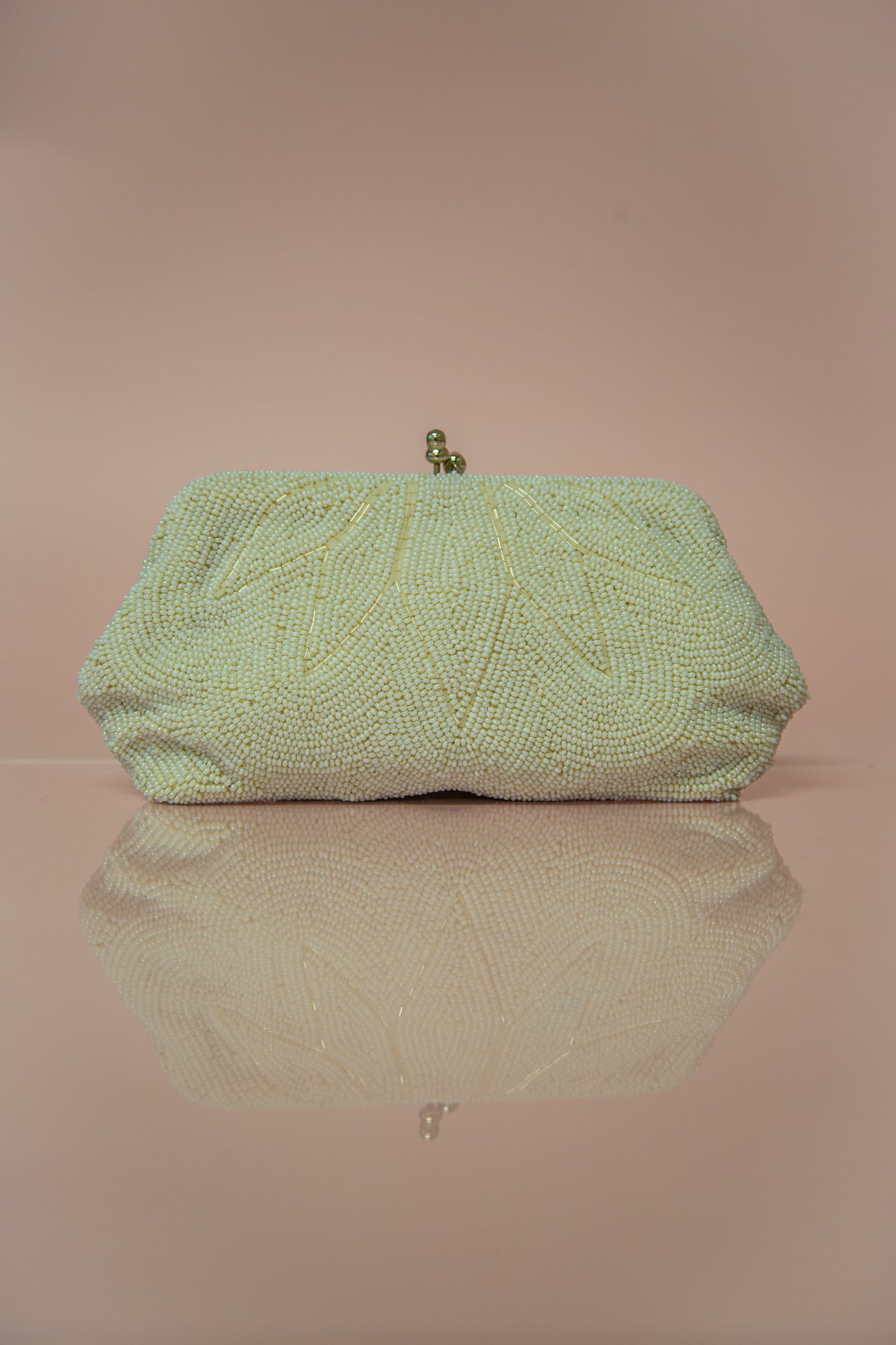 Vintage 1930s Ivory Pearl Beaded Bag