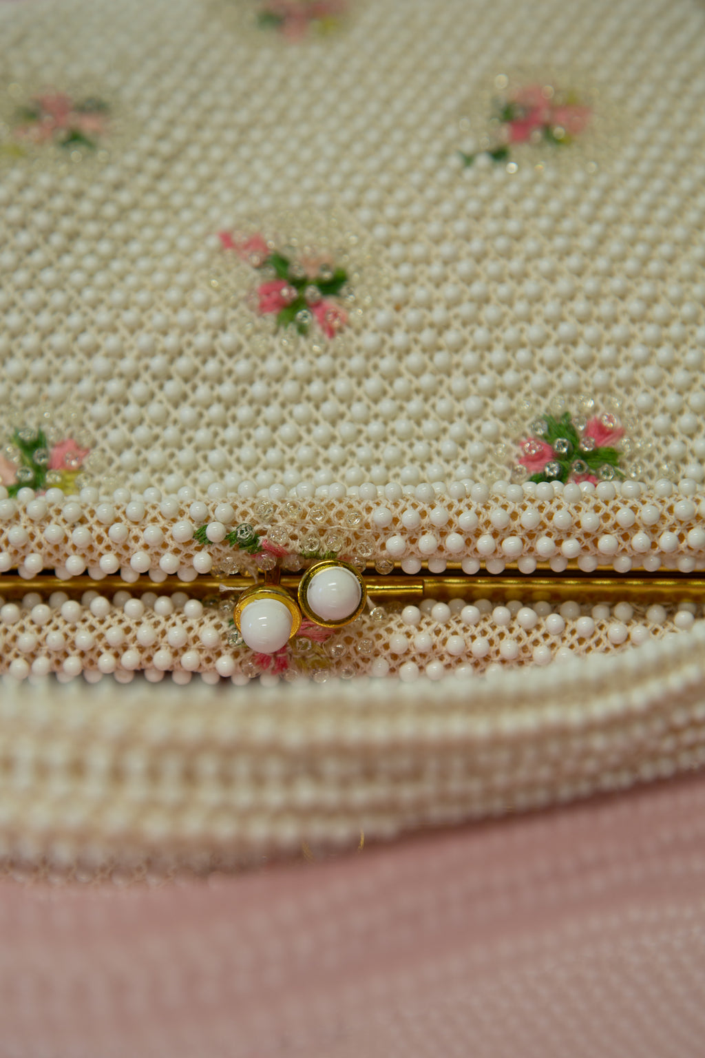 Vintage 1950s Ivory Floral Beaded Corde Bag