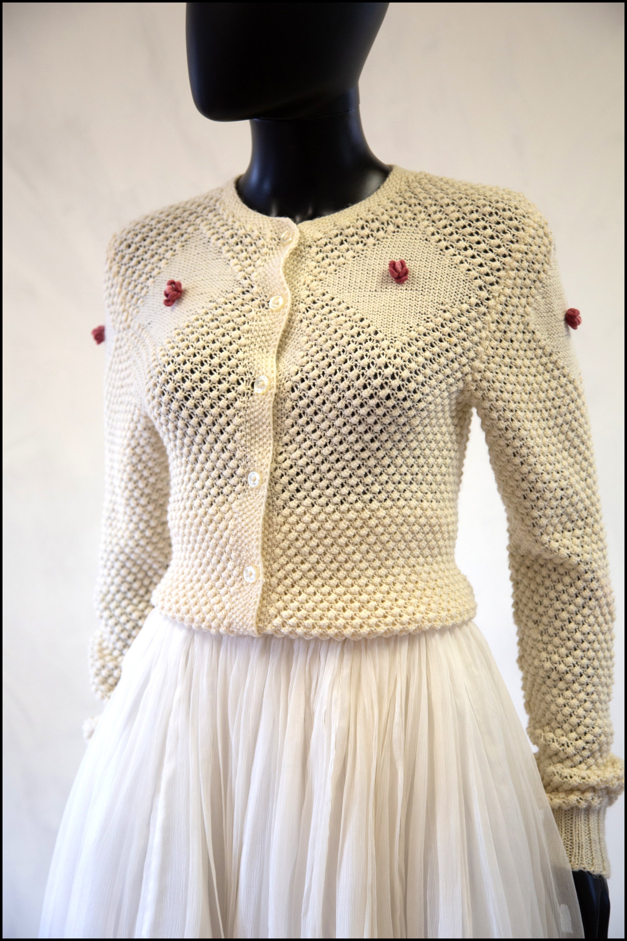 Vintage 1970s Cream Hand Knit Wool Rose Cardigan