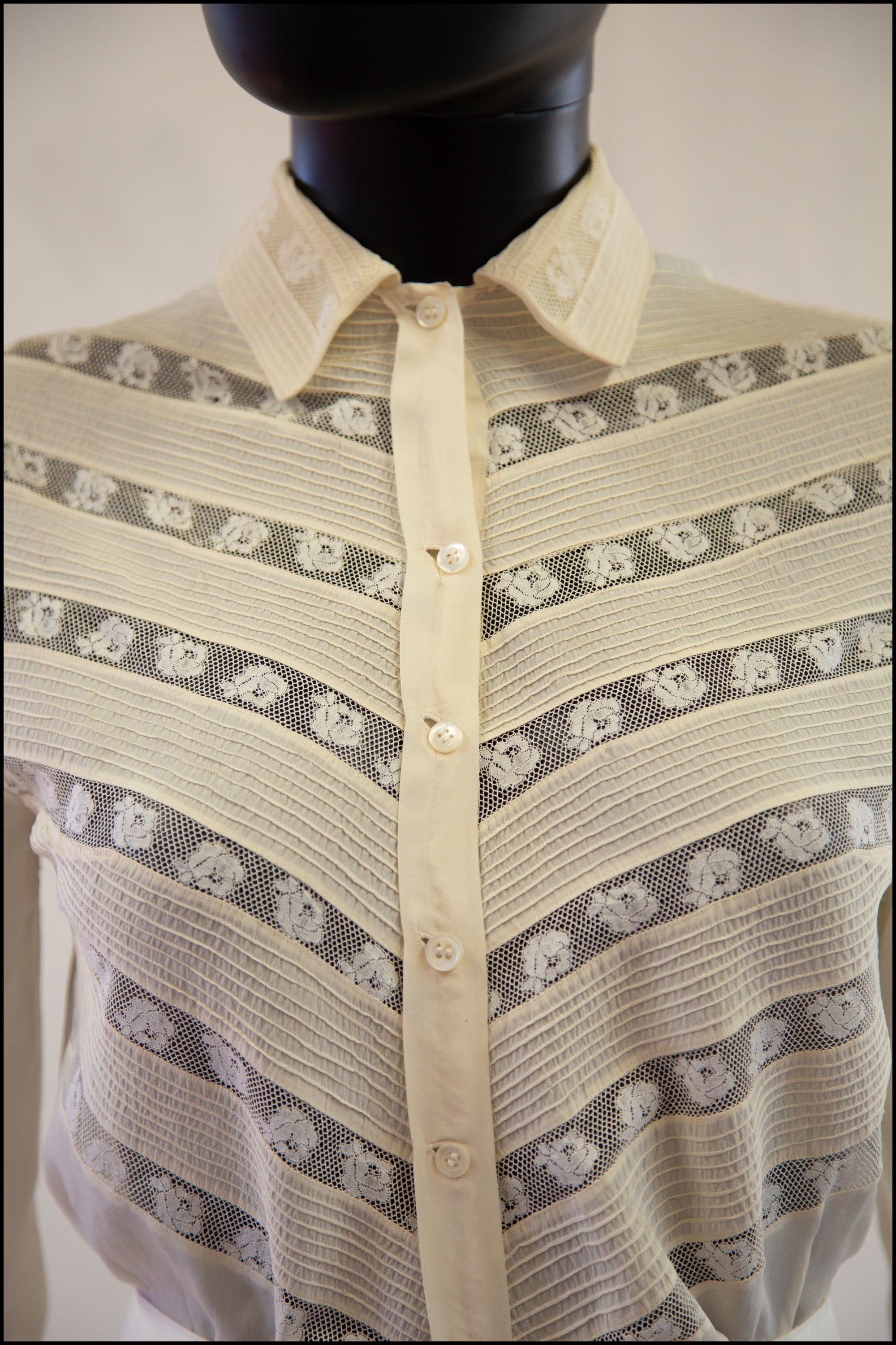 Vintage 1930s Cream Silk Lace Blouse
