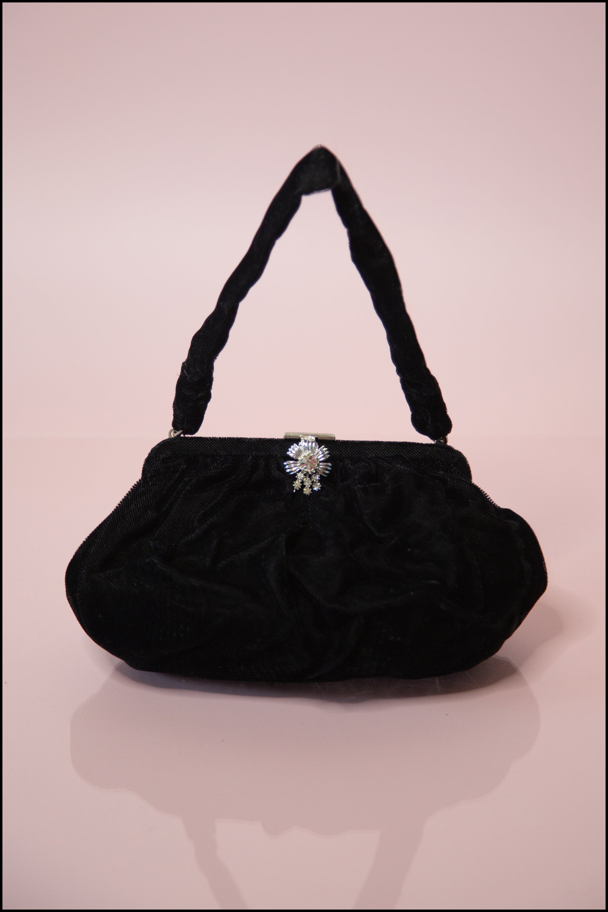 Black velvet evening purse deals