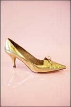 vintage 1950s gold metallic leather pointed evening shoes Alexandra King Vintage