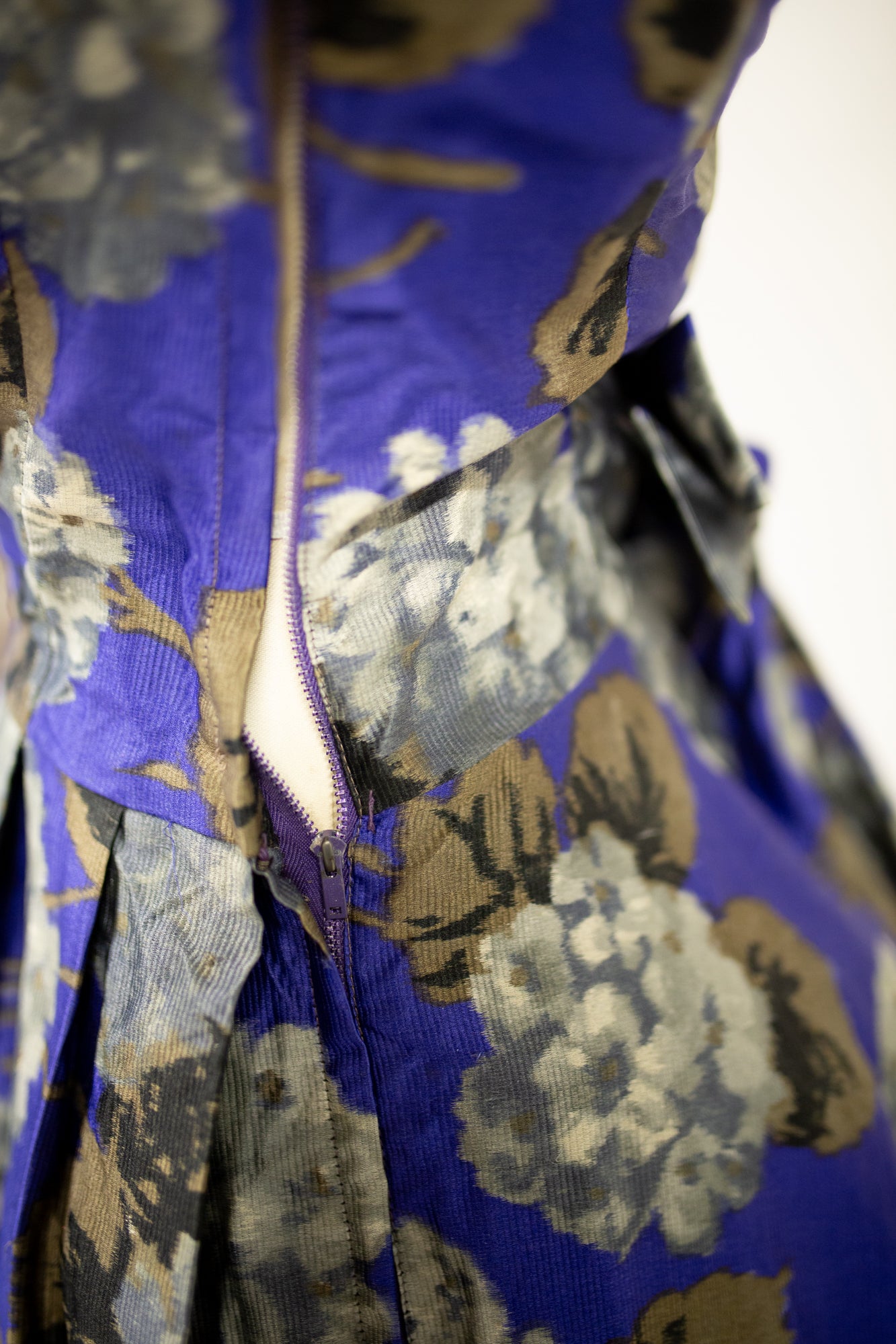 Vintage 1950s Purple Hydrangea Dress