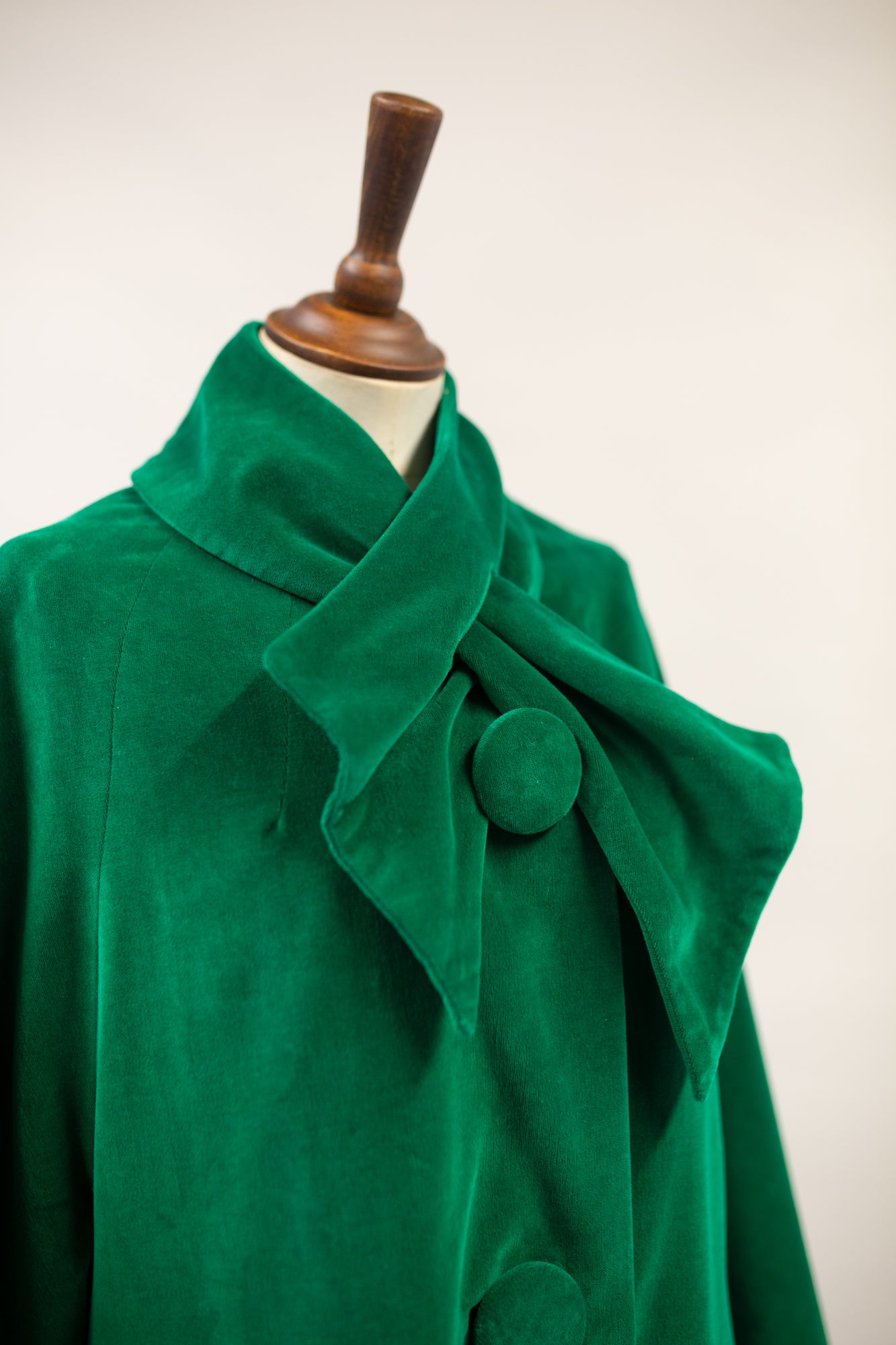 Vintage 1950s Green Velvet Coat – ALEXANDRA-KING