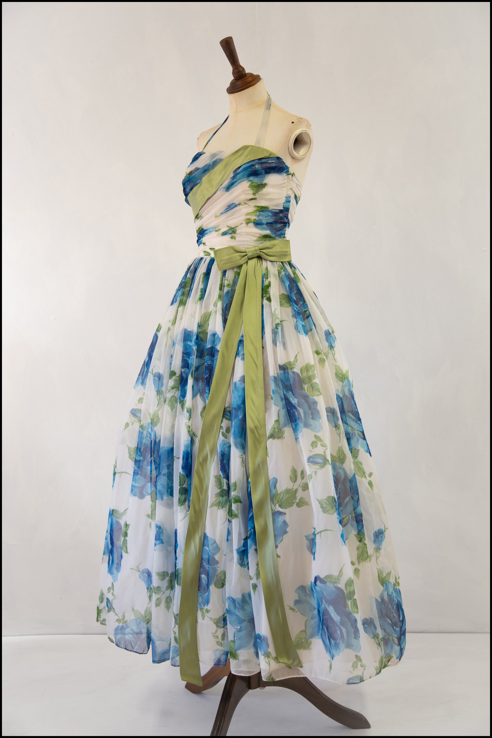 Vintage 1950s Blue Rose Ballgown Dress