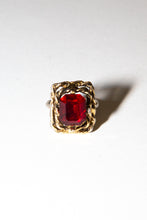 Vintage 1970s Red Crystal Cocktail Ring