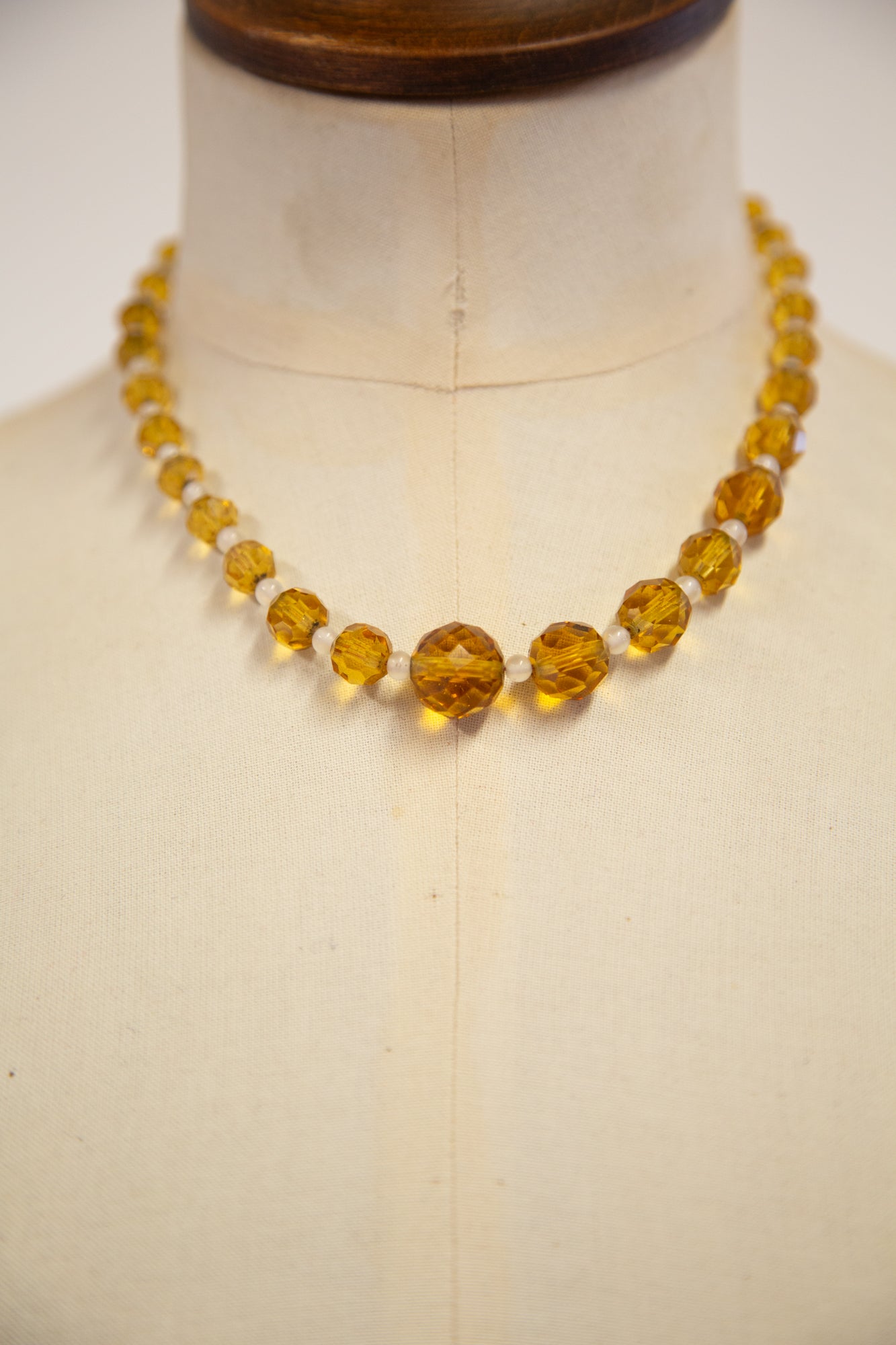 Vintage 1960s Light Amber Crystal Necklace