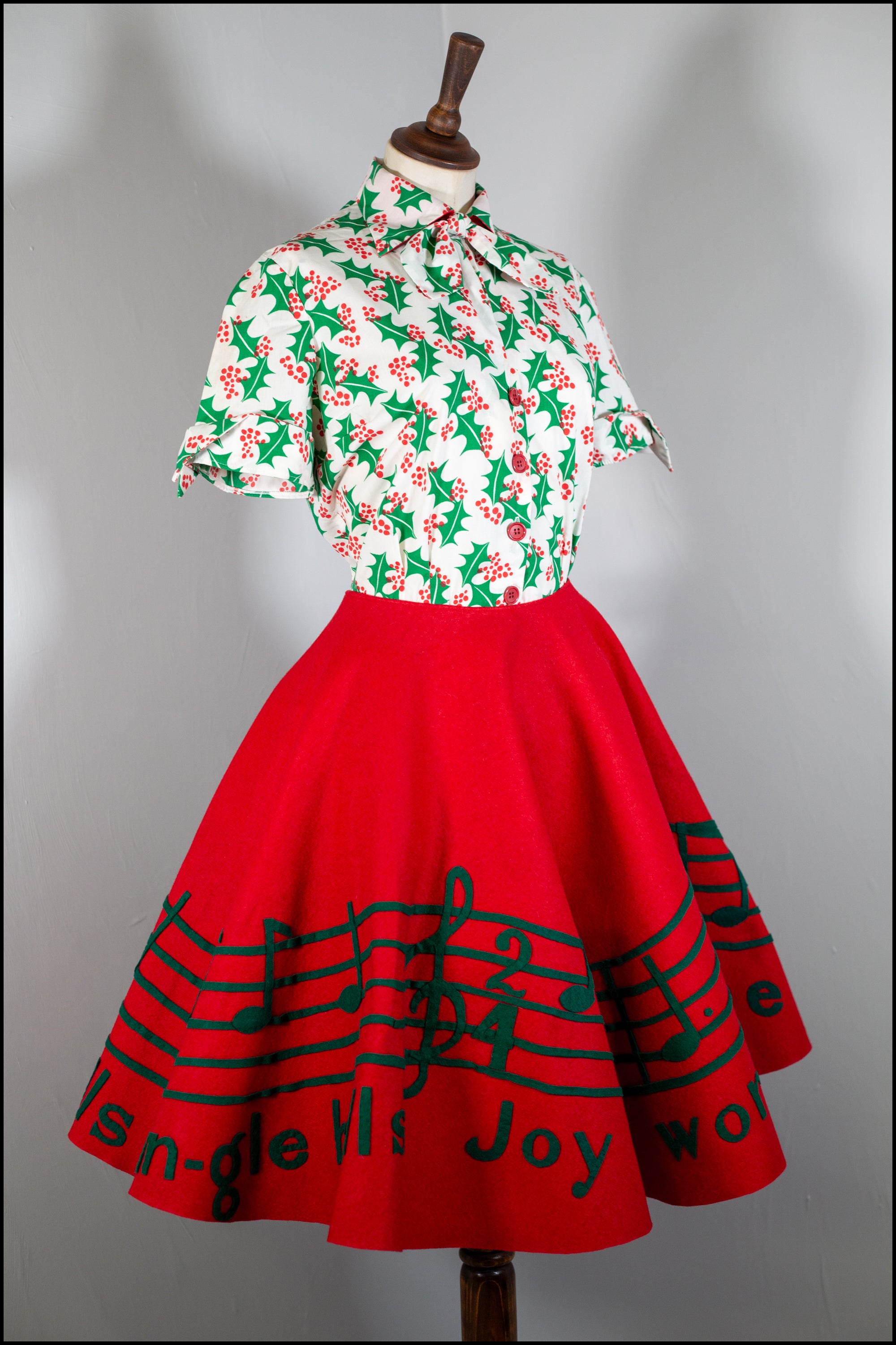 Vintage 1950s Red Wool Festive Musical Skirt