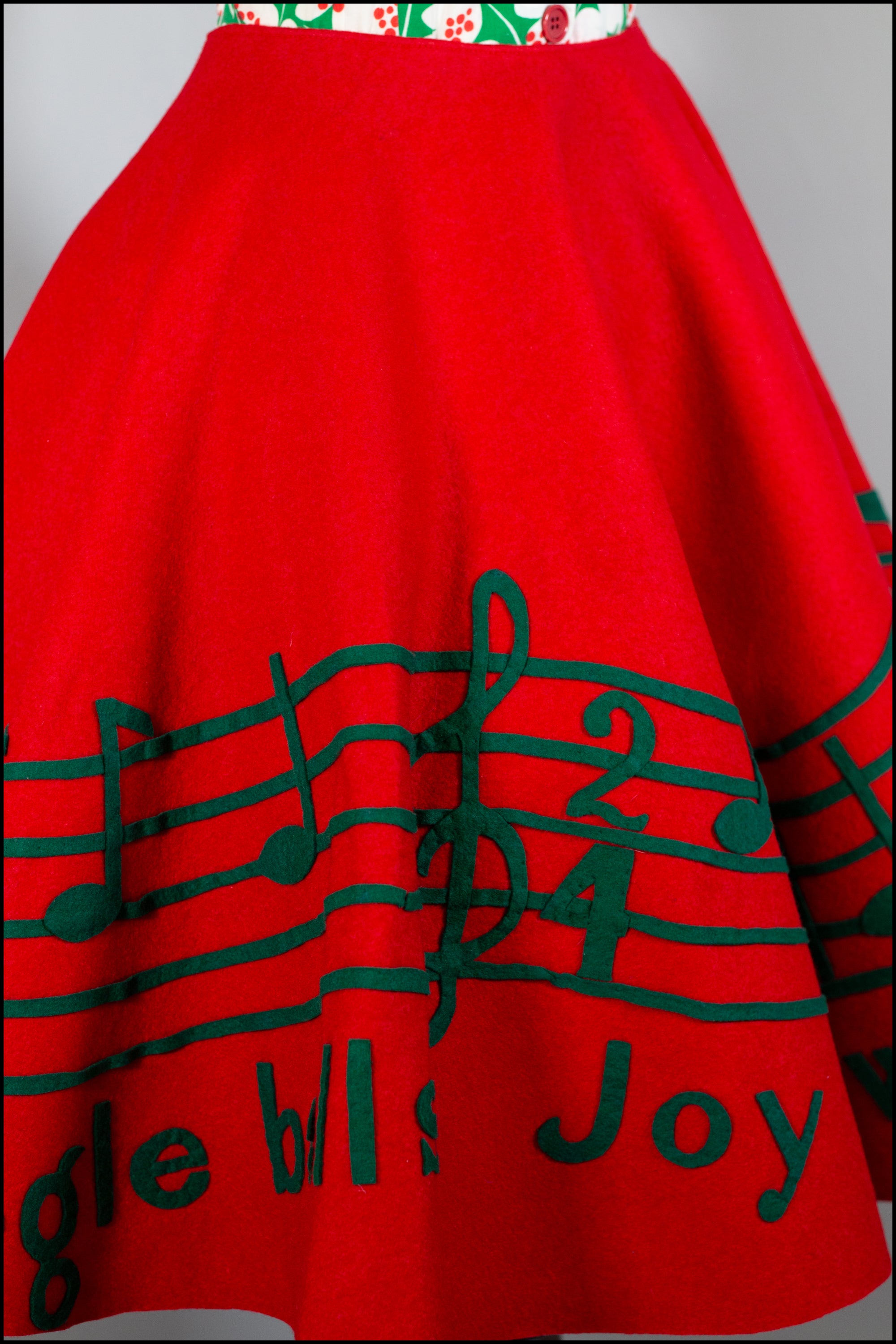 Vintage 1950s Red Wool Festive Musical Skirt