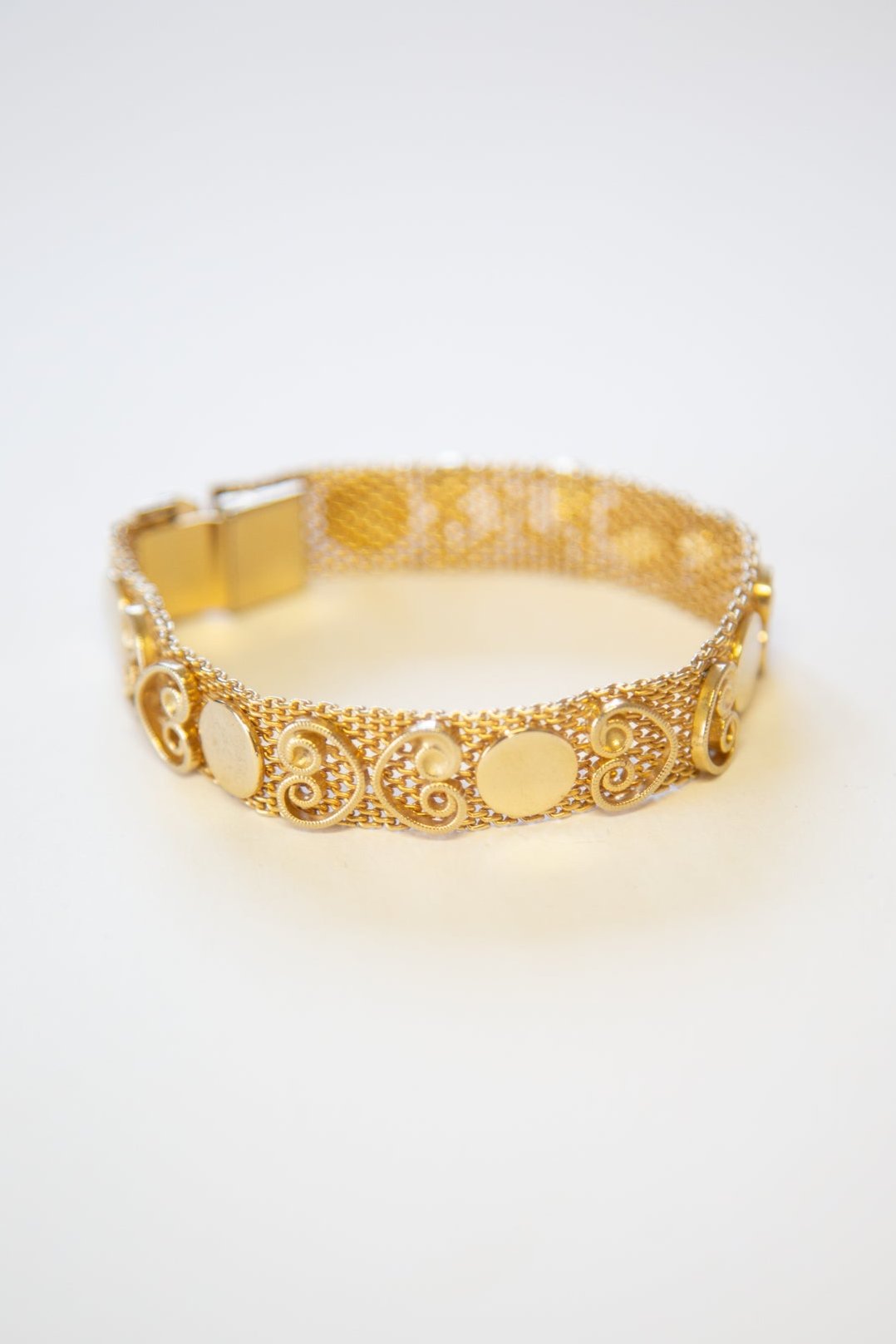 vintage gold tone heart bracelet
