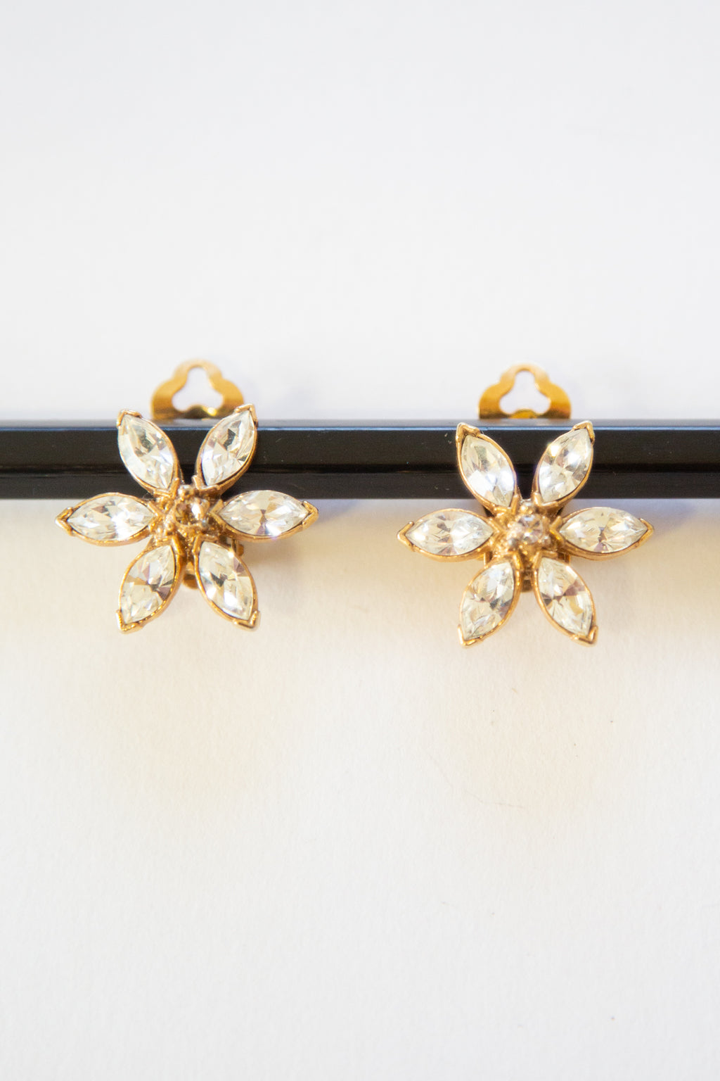 Vintage 1980s Crystal Flower Earrings