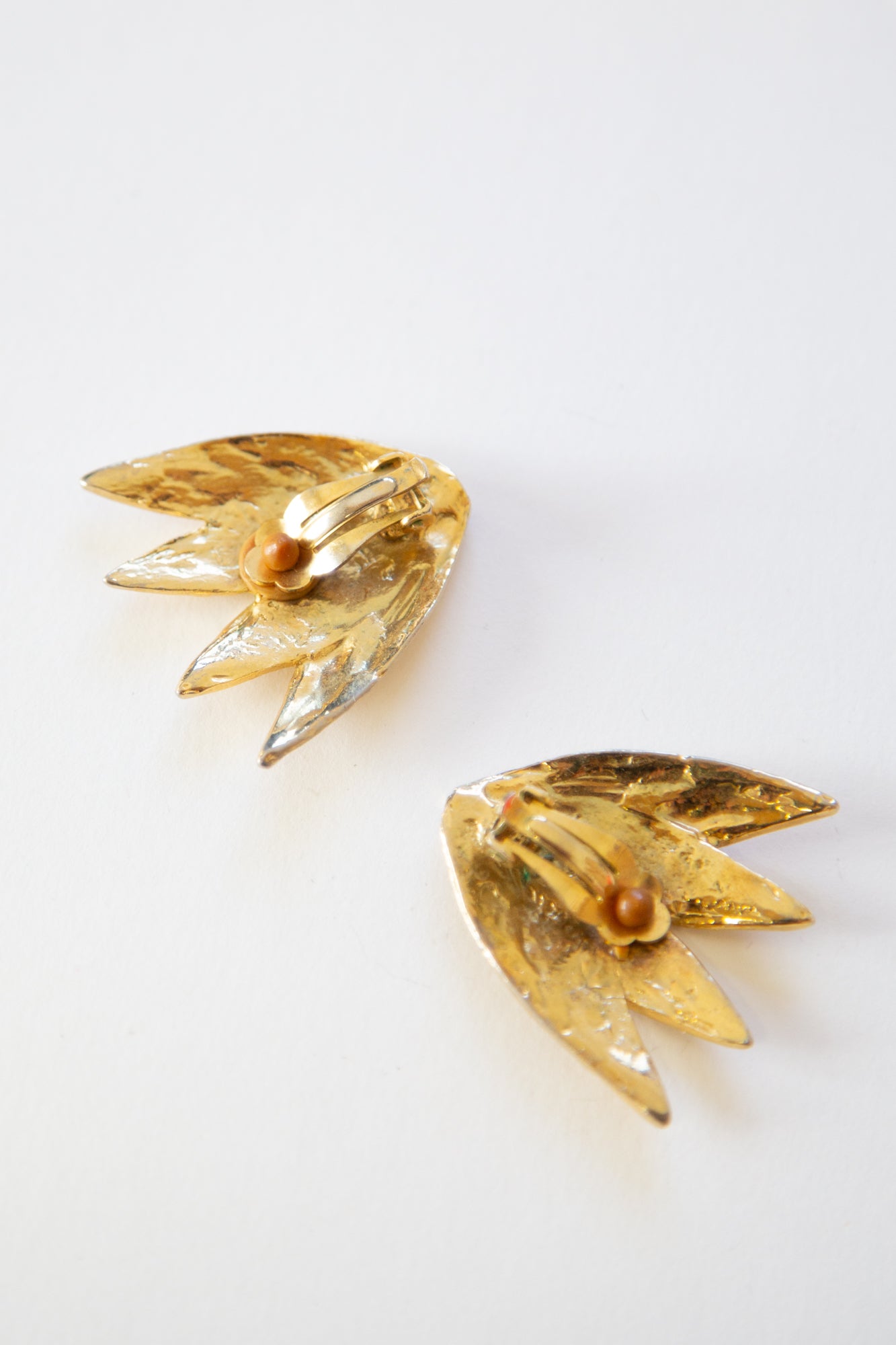 Vintage 1980s Large Gold Leaf Earrings