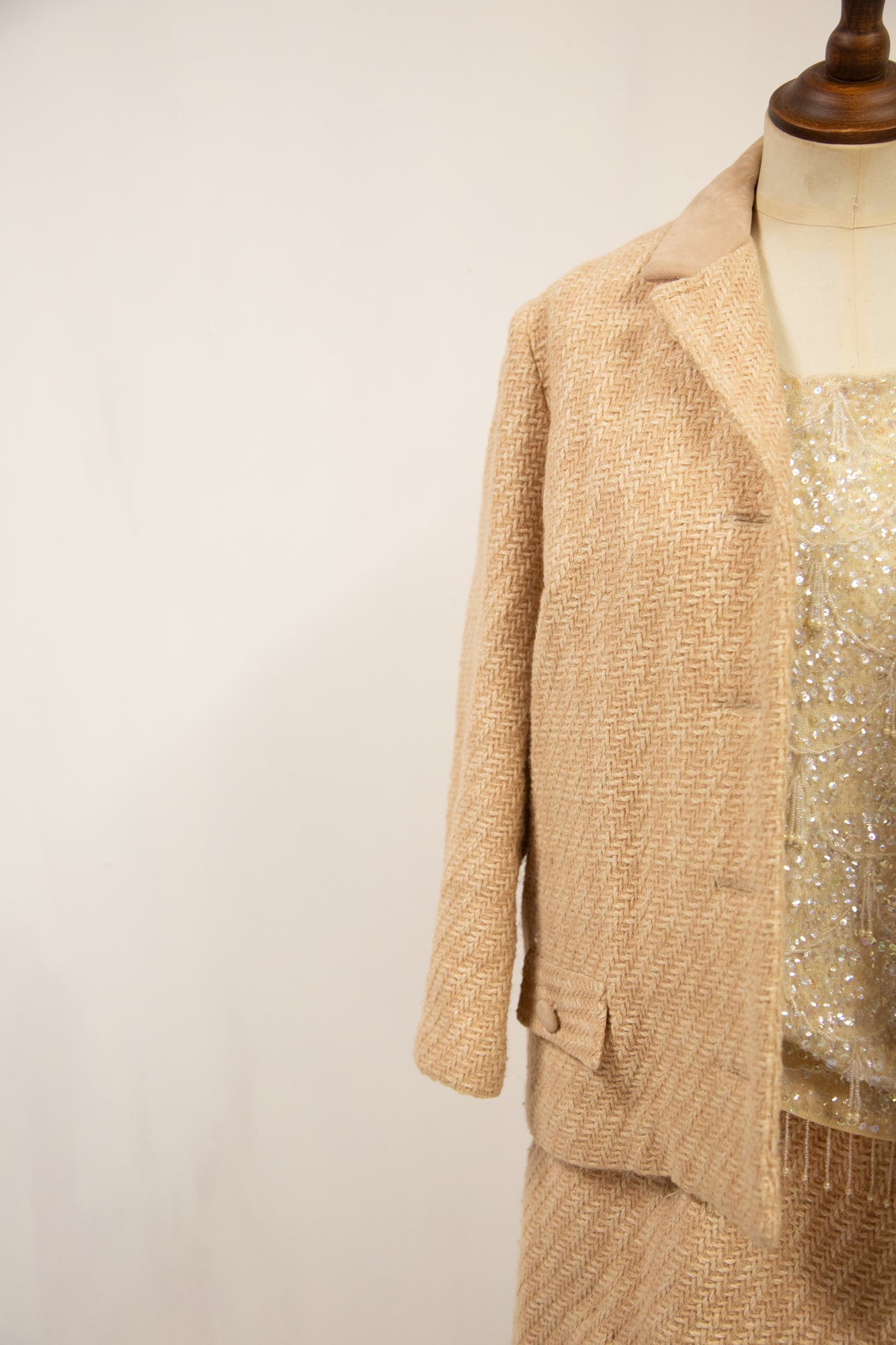 Vintage 1960s Champagne Tweed Skirt Suit