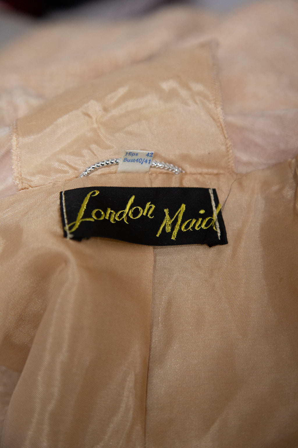 Vintage 1960s Champagne Tweed Skirt Suit