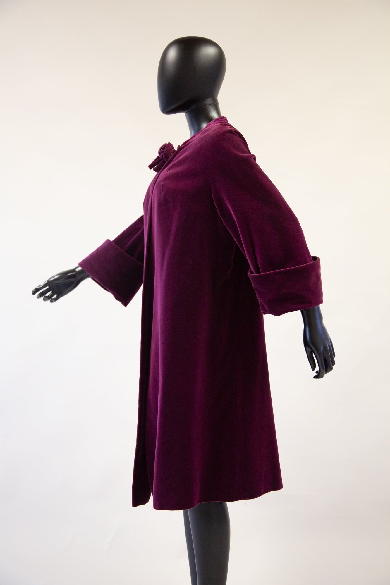 vintage 1950s purple velvet duster coat Alexandra King Vintage