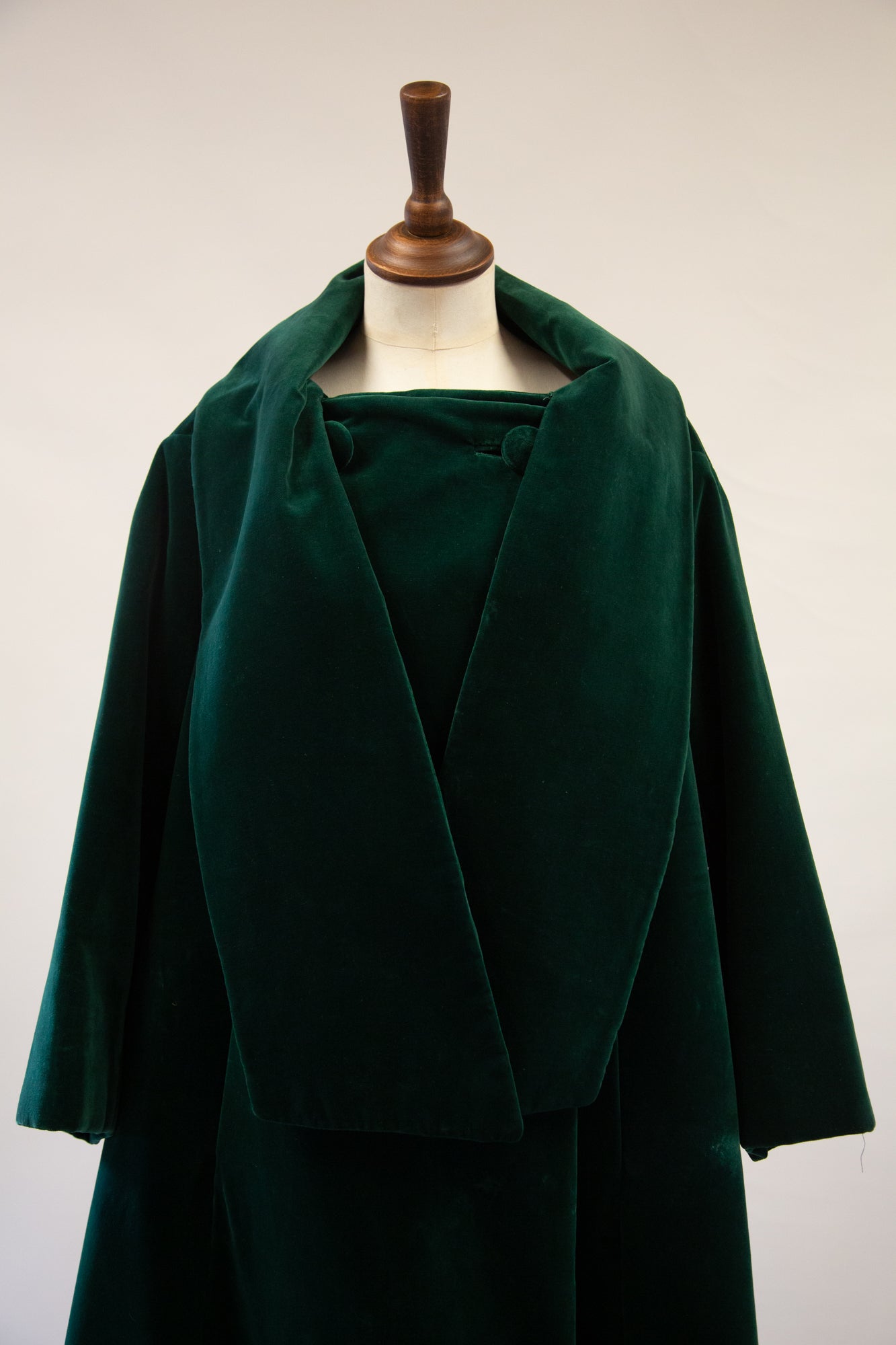 Vintage 1950s Dark Green Velvet Swing Coat – ALEXANDRA-KING