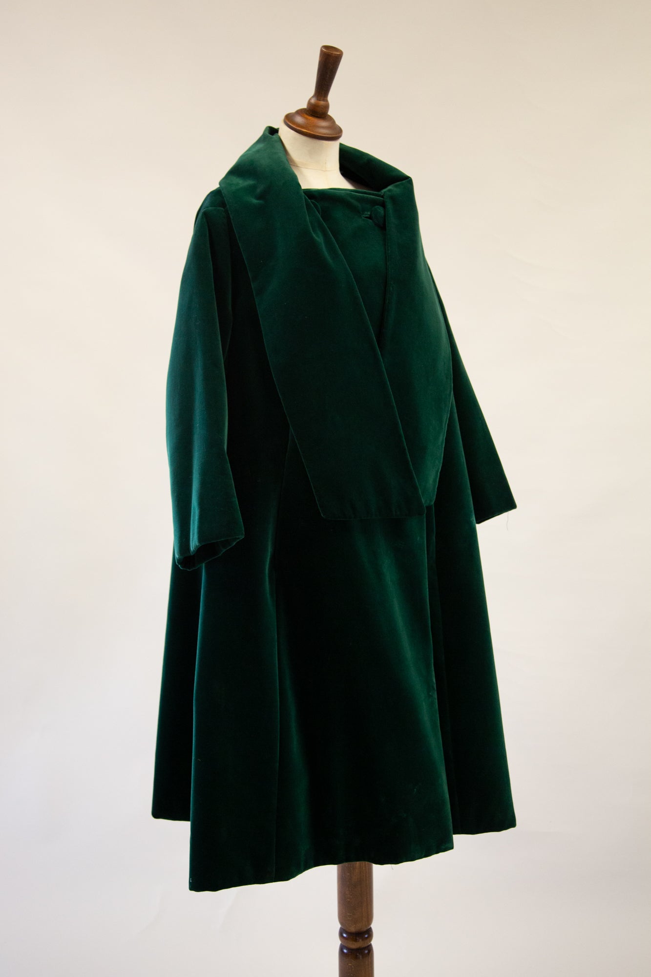 Vintage 1950s Dark Green Velvet Swing Coat