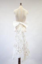 Vintage 1950s Large Ivory Beaded Bow