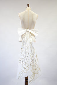 Vintage 1950s Large Ivory Beaded Bow