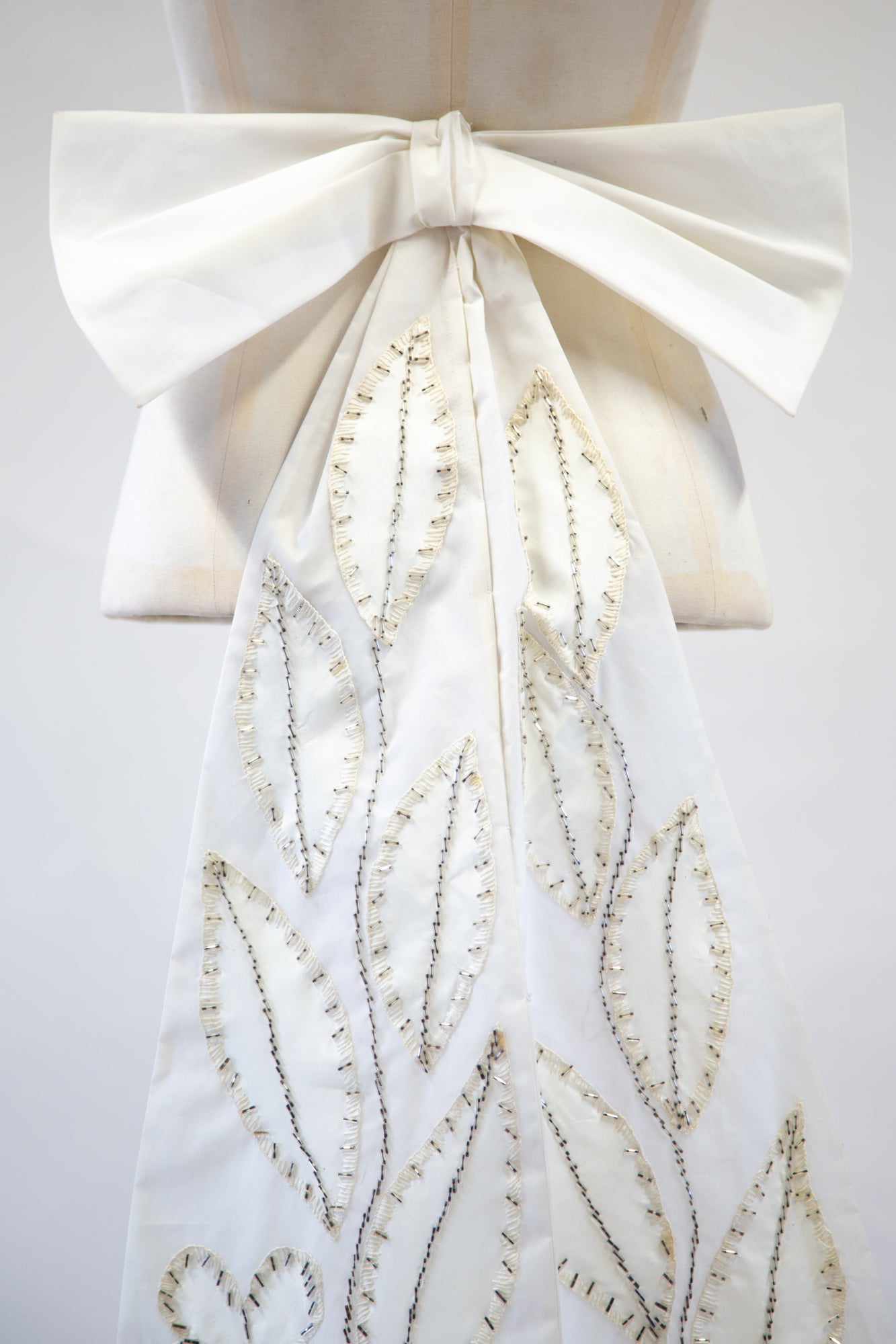Vintage 1950s Large Ivory Beaded Bow