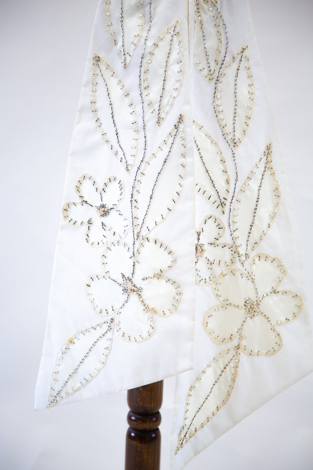 Vintage 1950s Large Ivory Beaded Bow