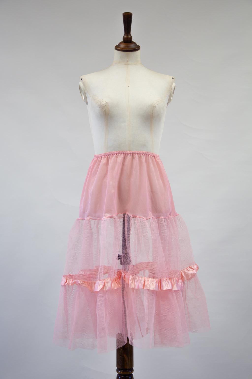 Vintage 1960s Ballet Pink Tulle Petticoat