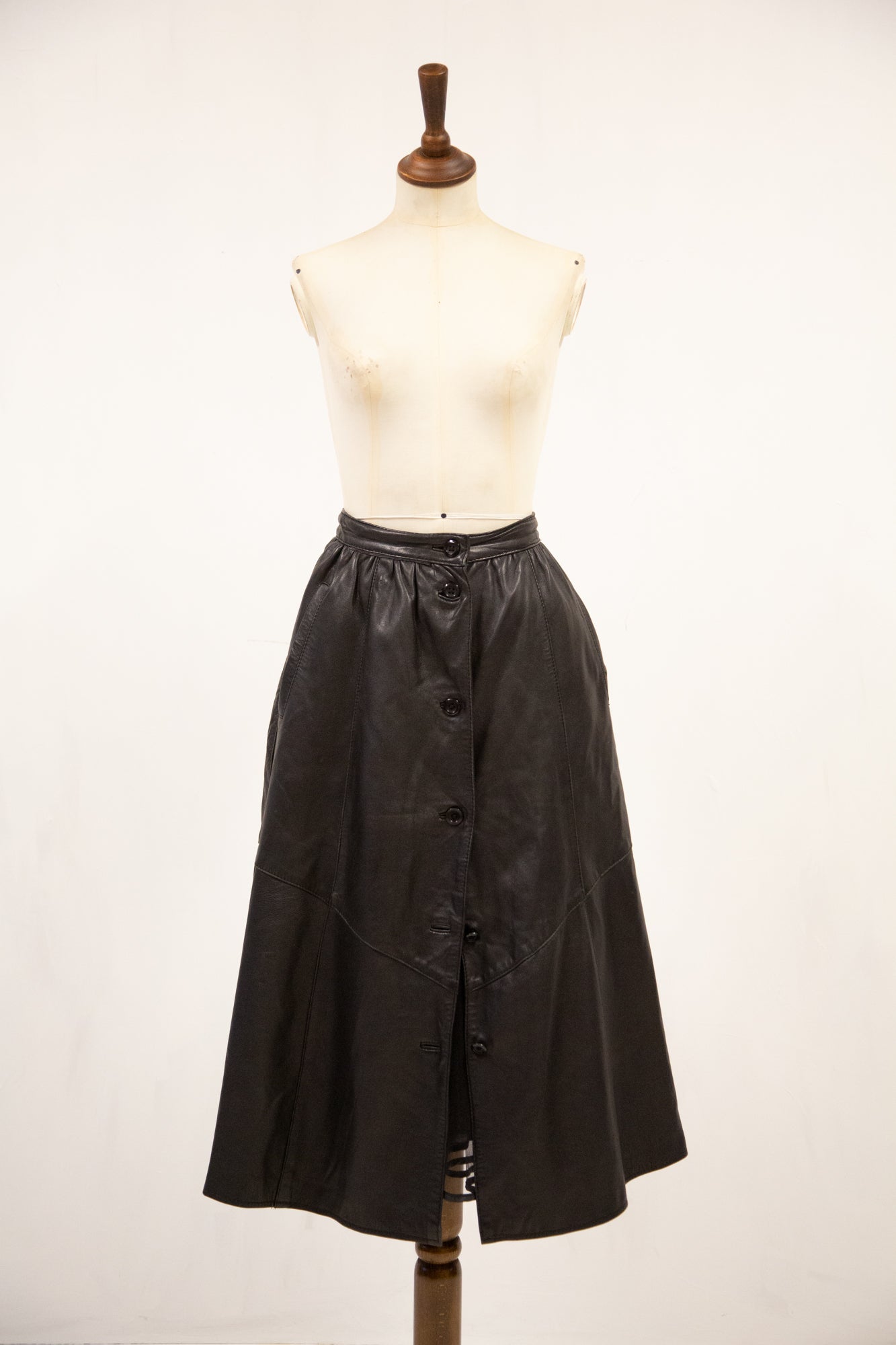 vintage black leather full midi skirt 