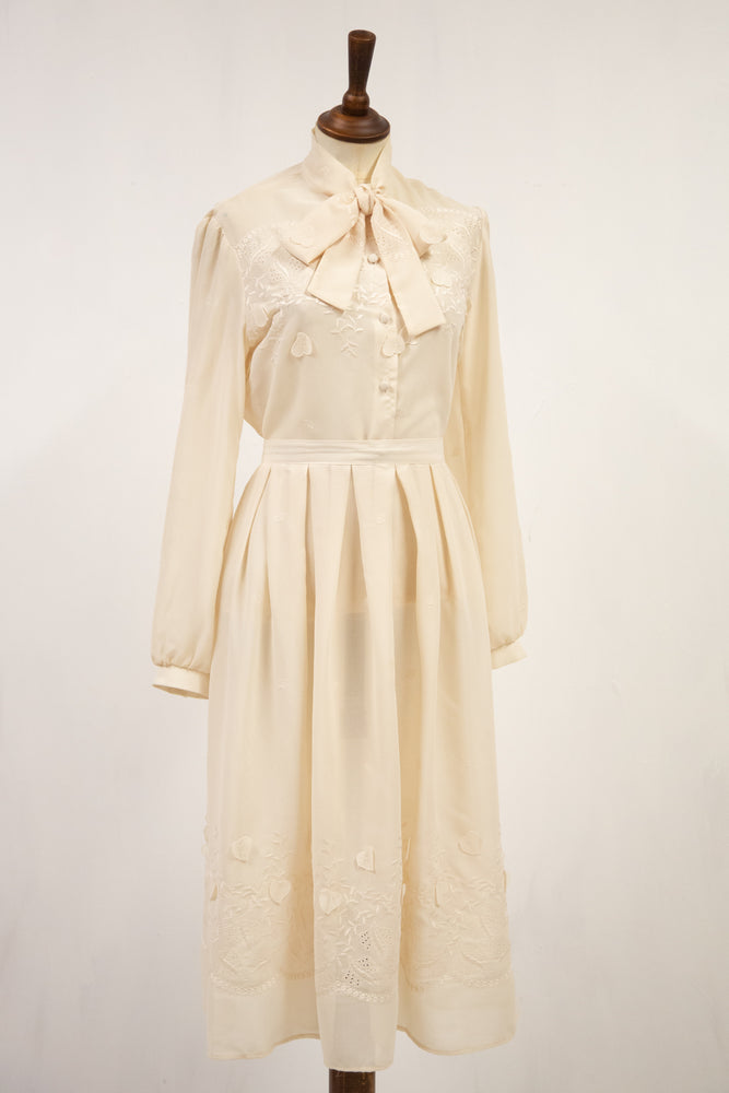Vintage 1970s Cream Embroidered Blouse and Skirt Set