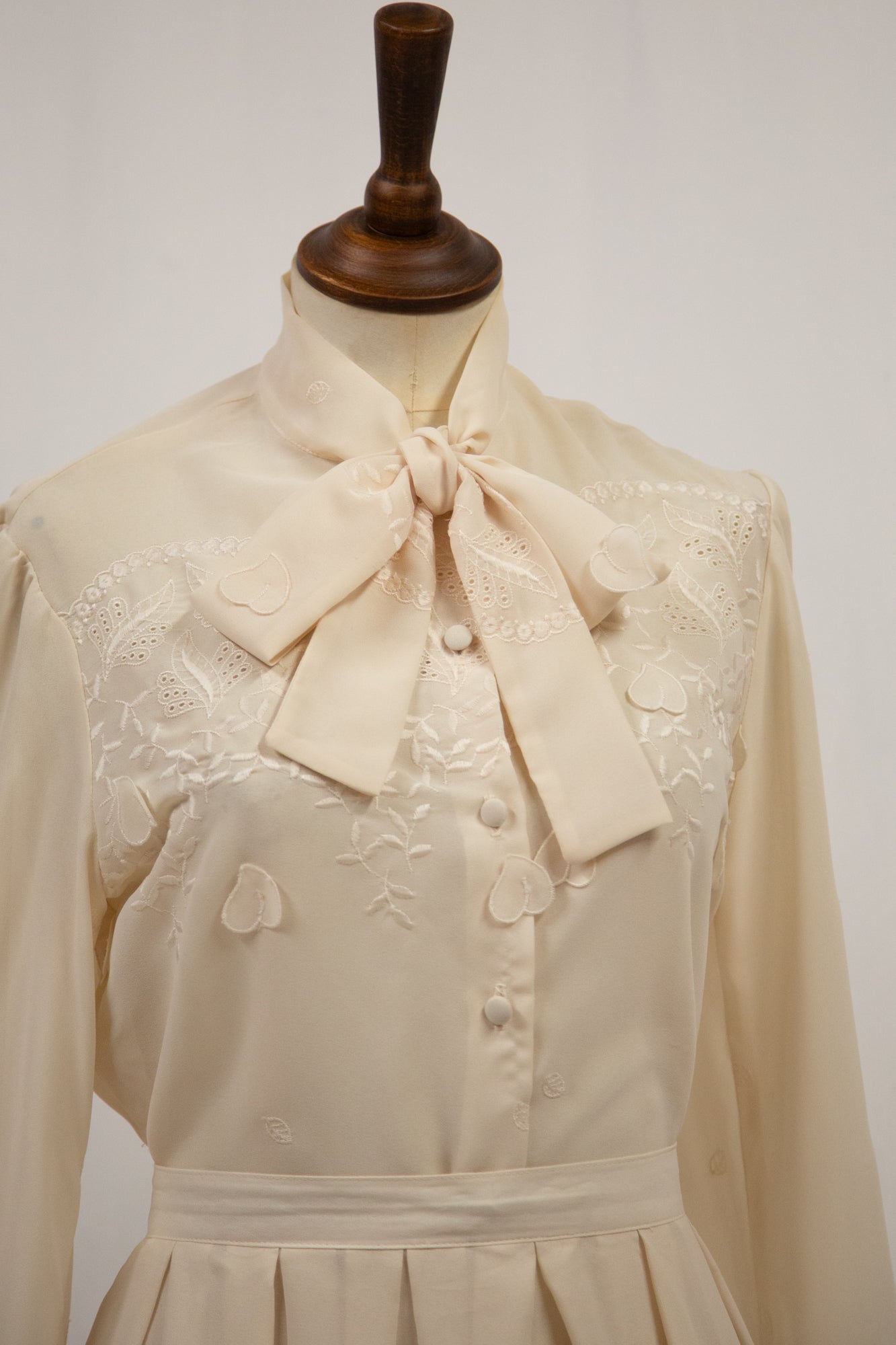 Vintage 1970s Cream Embroidered Blouse and Skirt Set
