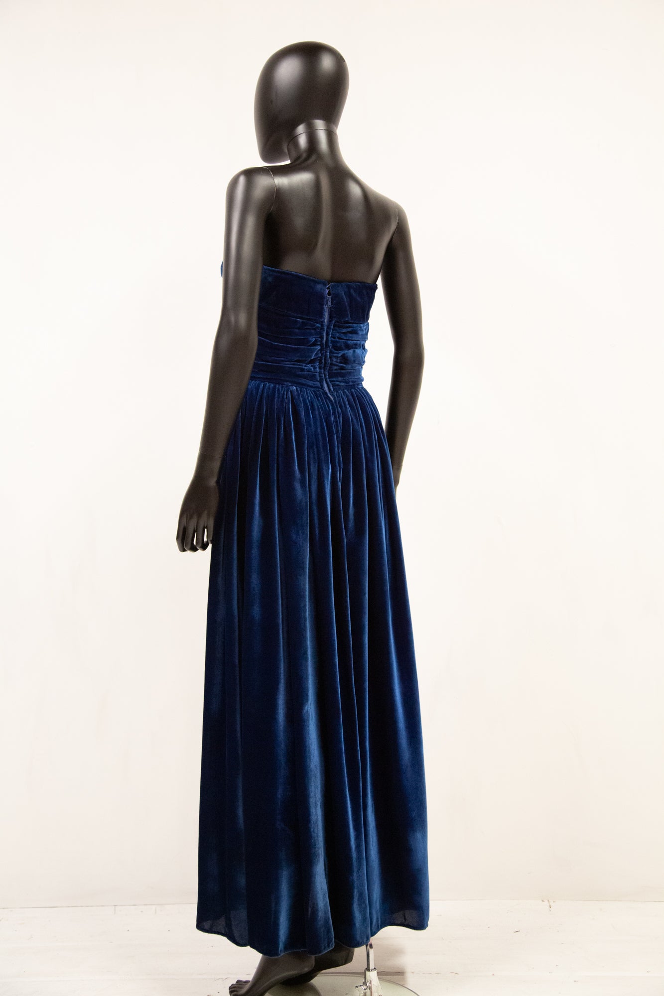 blue velvet dress vintage Vintage 1940s Blue Velvet Gown