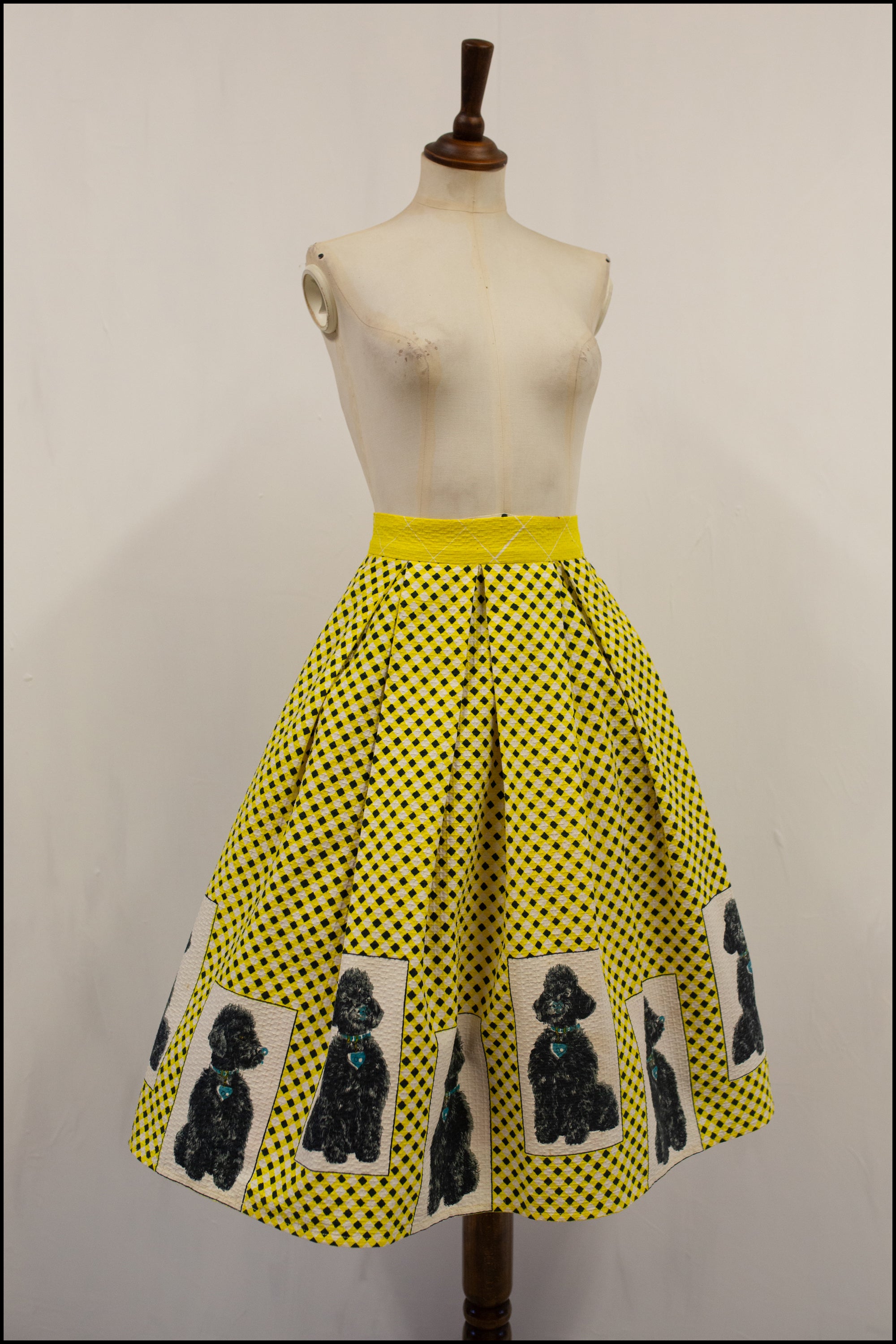 Vintage 1950s Yellow Searsucker Poodle Print Skirt