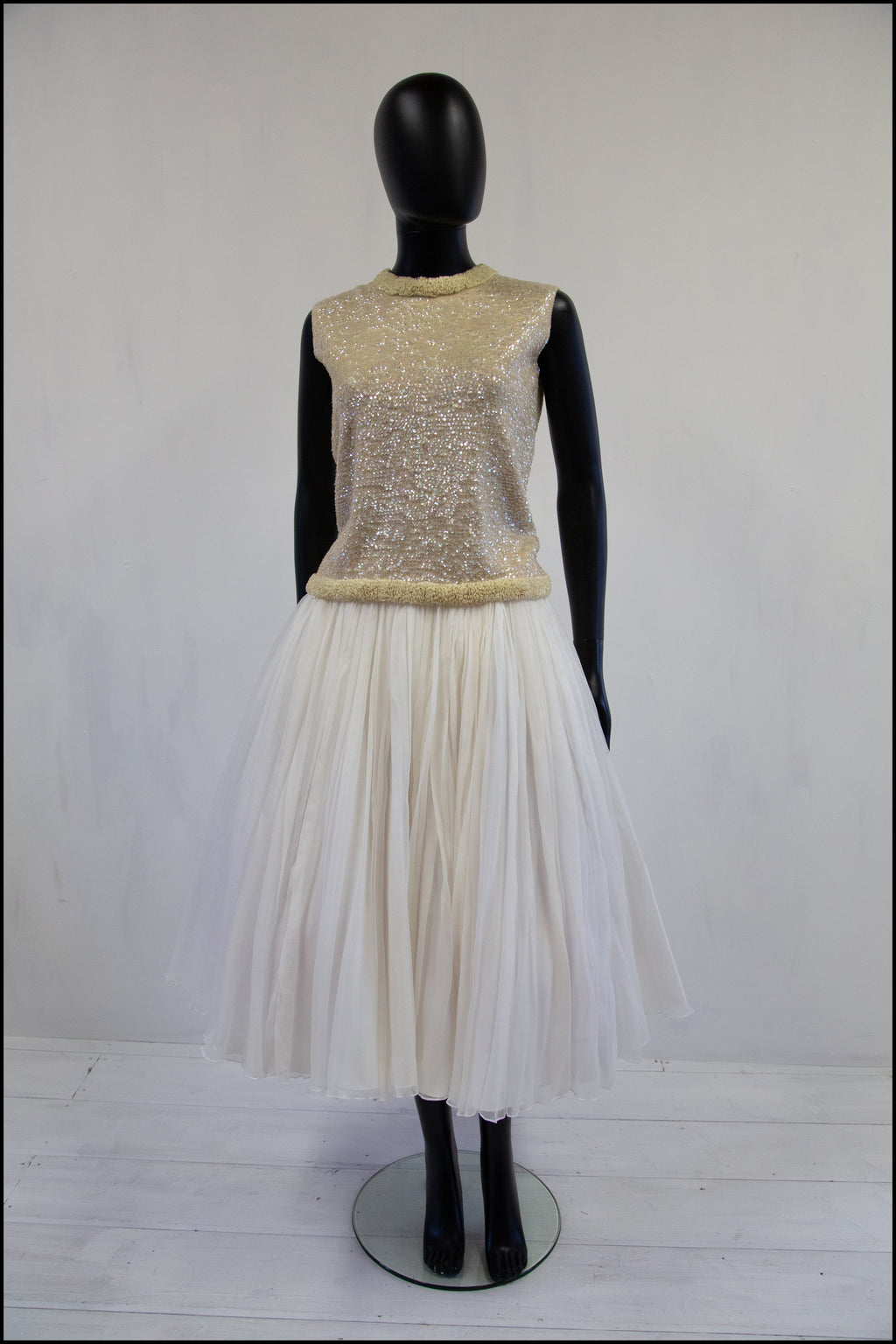 Vintage 1950s Iridescent Pearl Sequin Top
