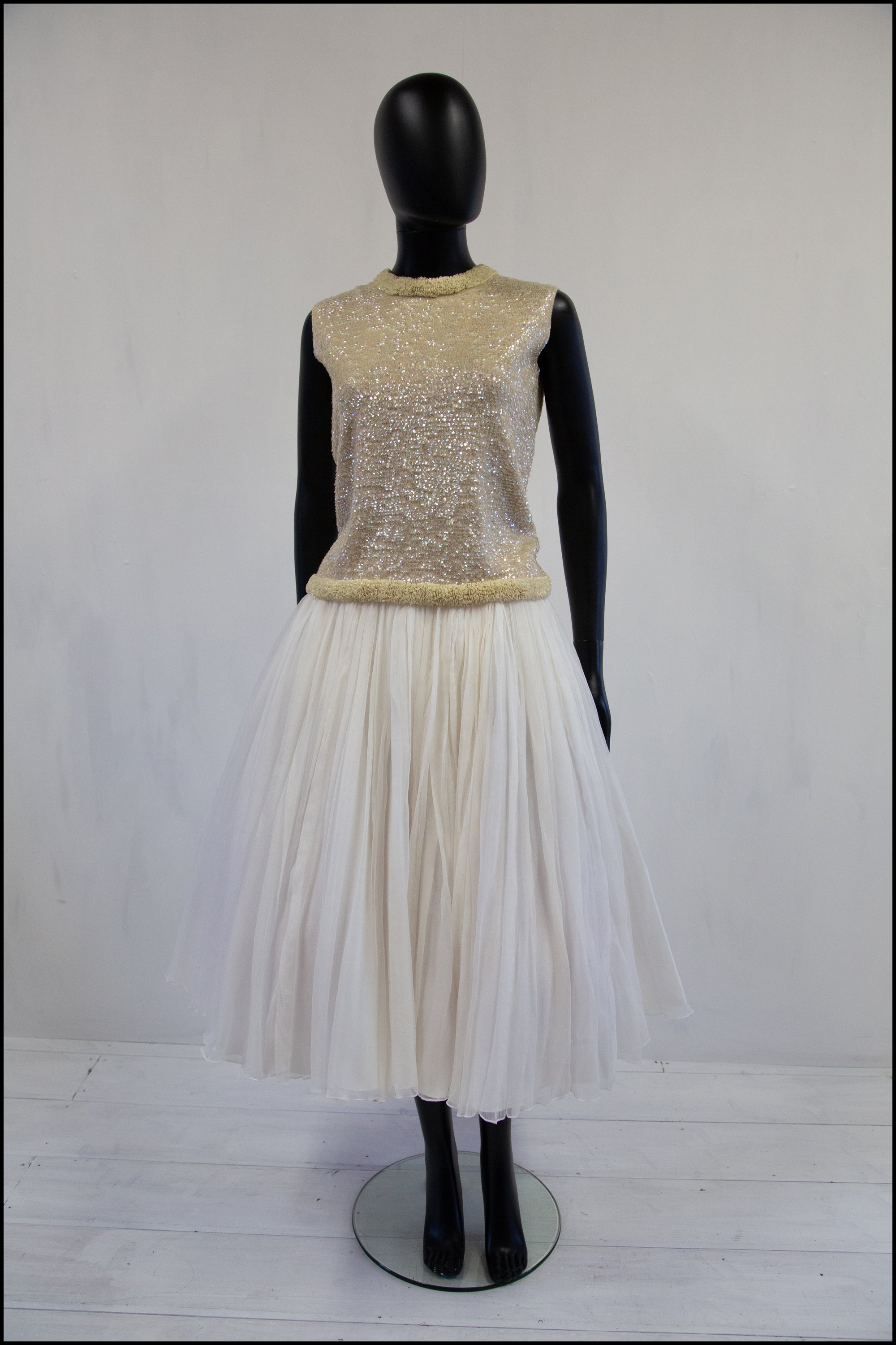 Vintage 1950s Iridescent Pearl Sequin Top