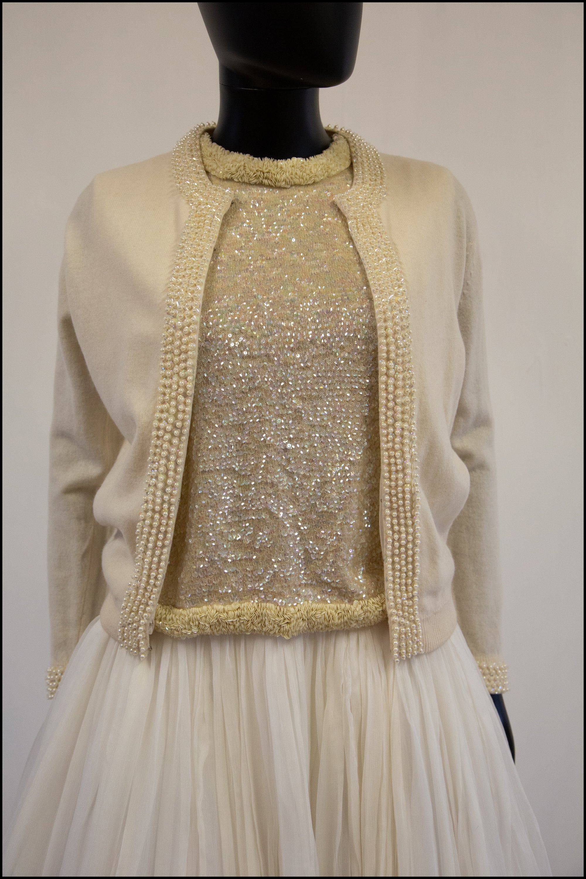 Vintage 1950s Pearl Wool Cardigan