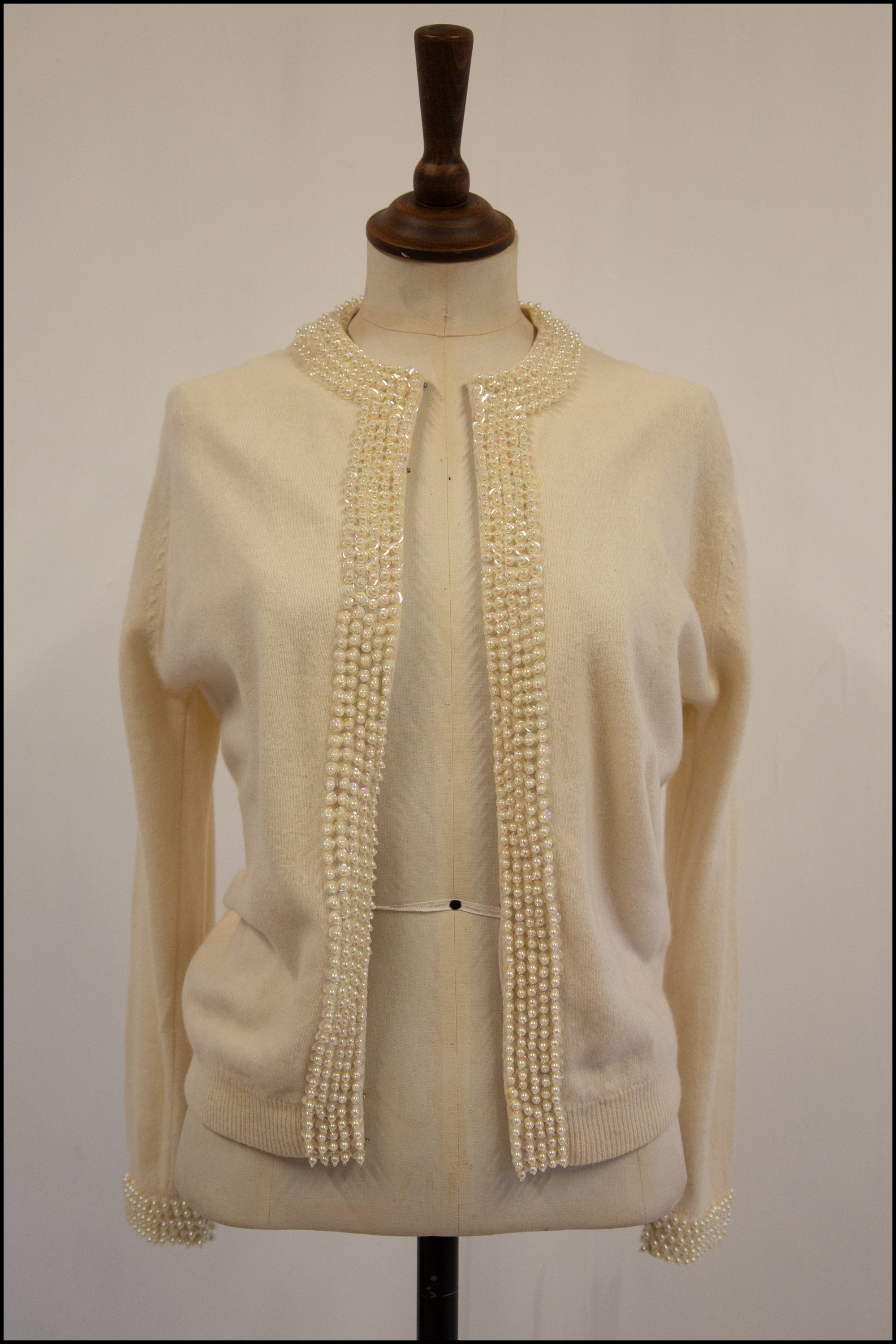 Vintage 1950s Pearl Wool Cardigan