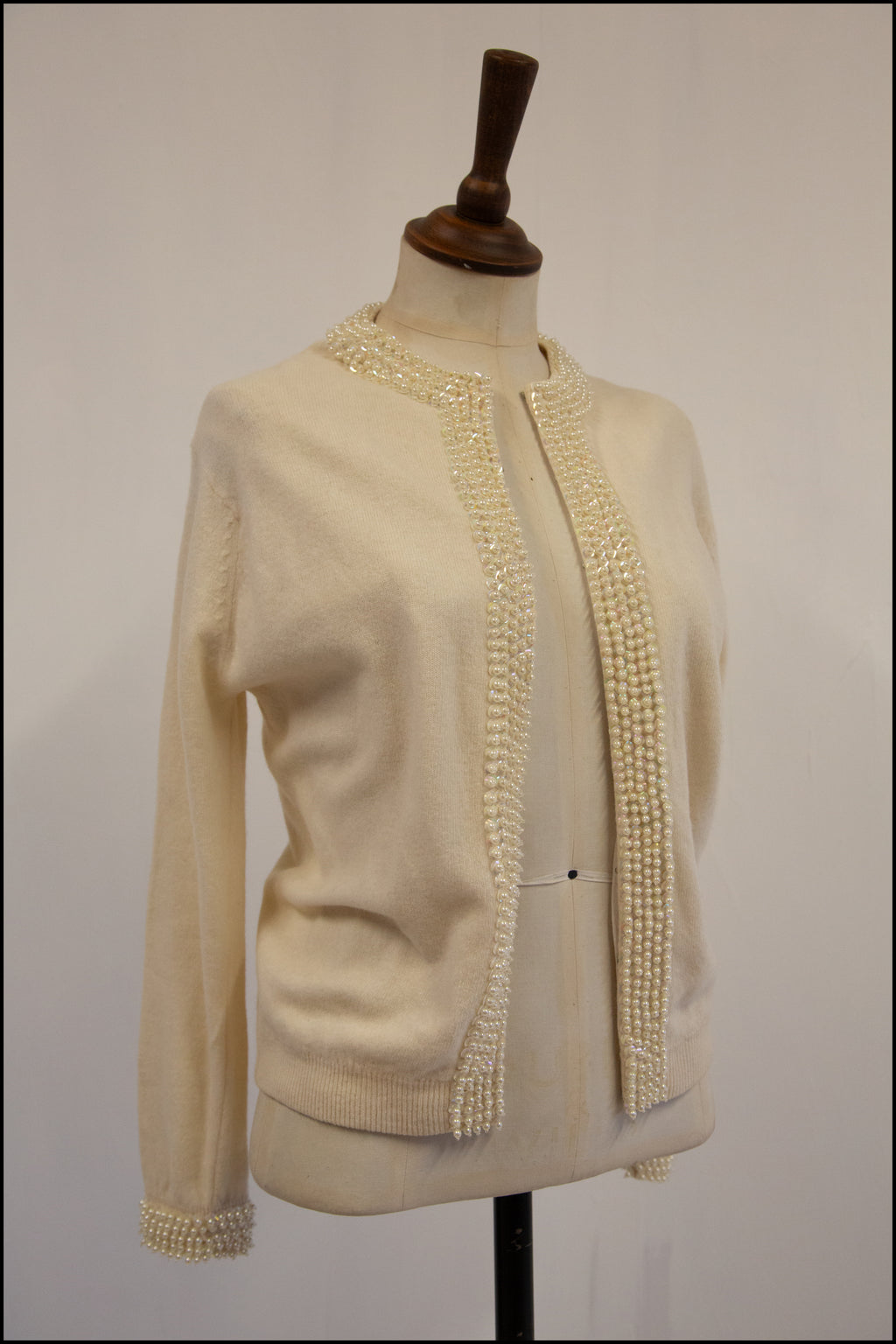 Vintage 1950s Pearl Wool Cardigan