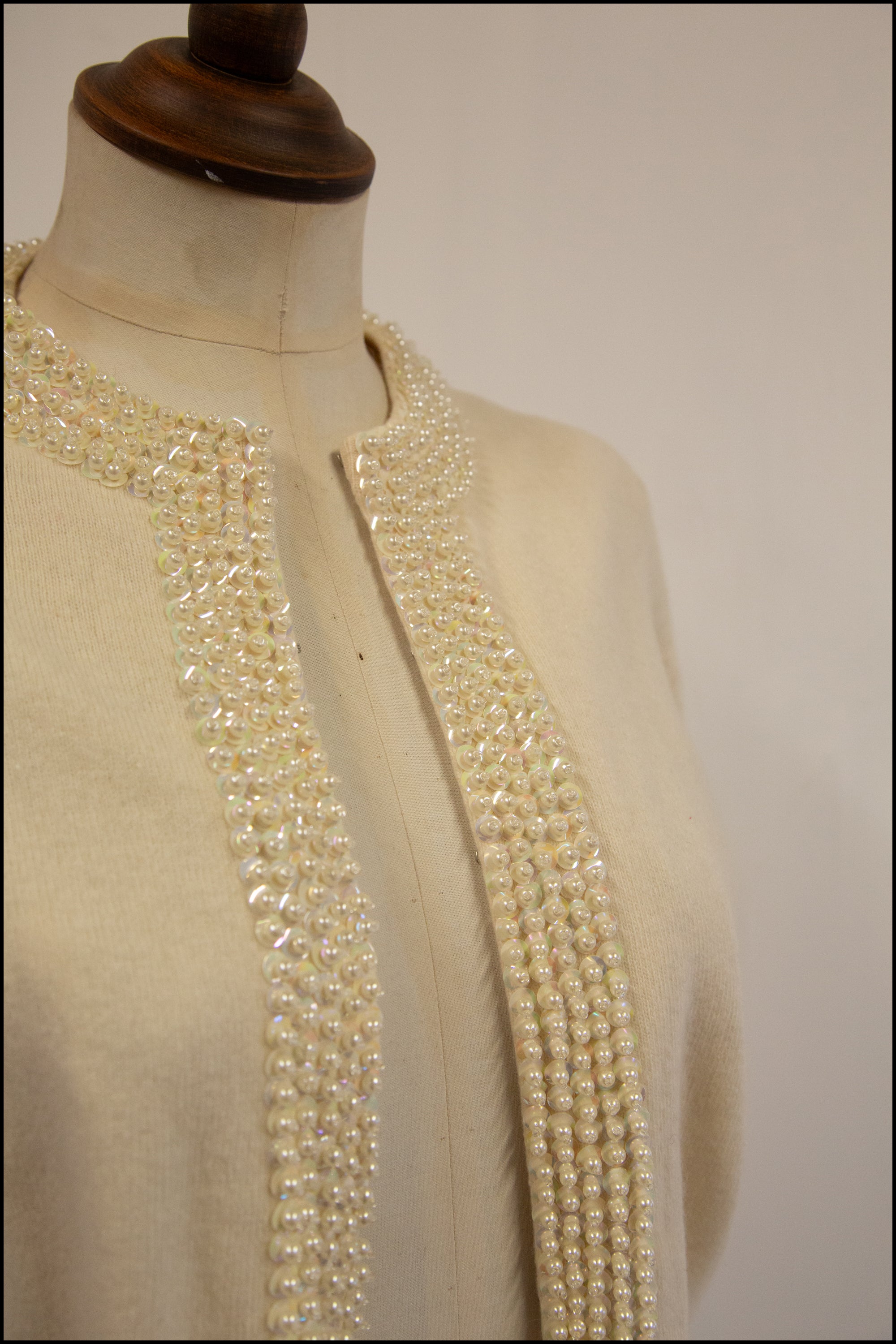 Vintage 1950s Pearl Wool Cardigan