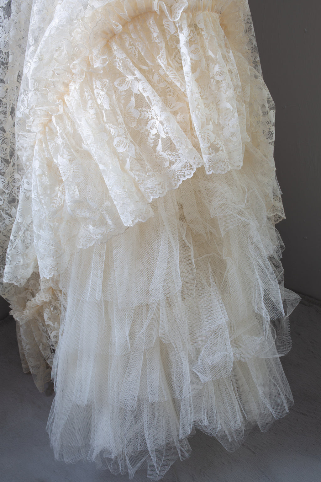 Vintage 1980s Cream Lace Victorian Wedding Dress