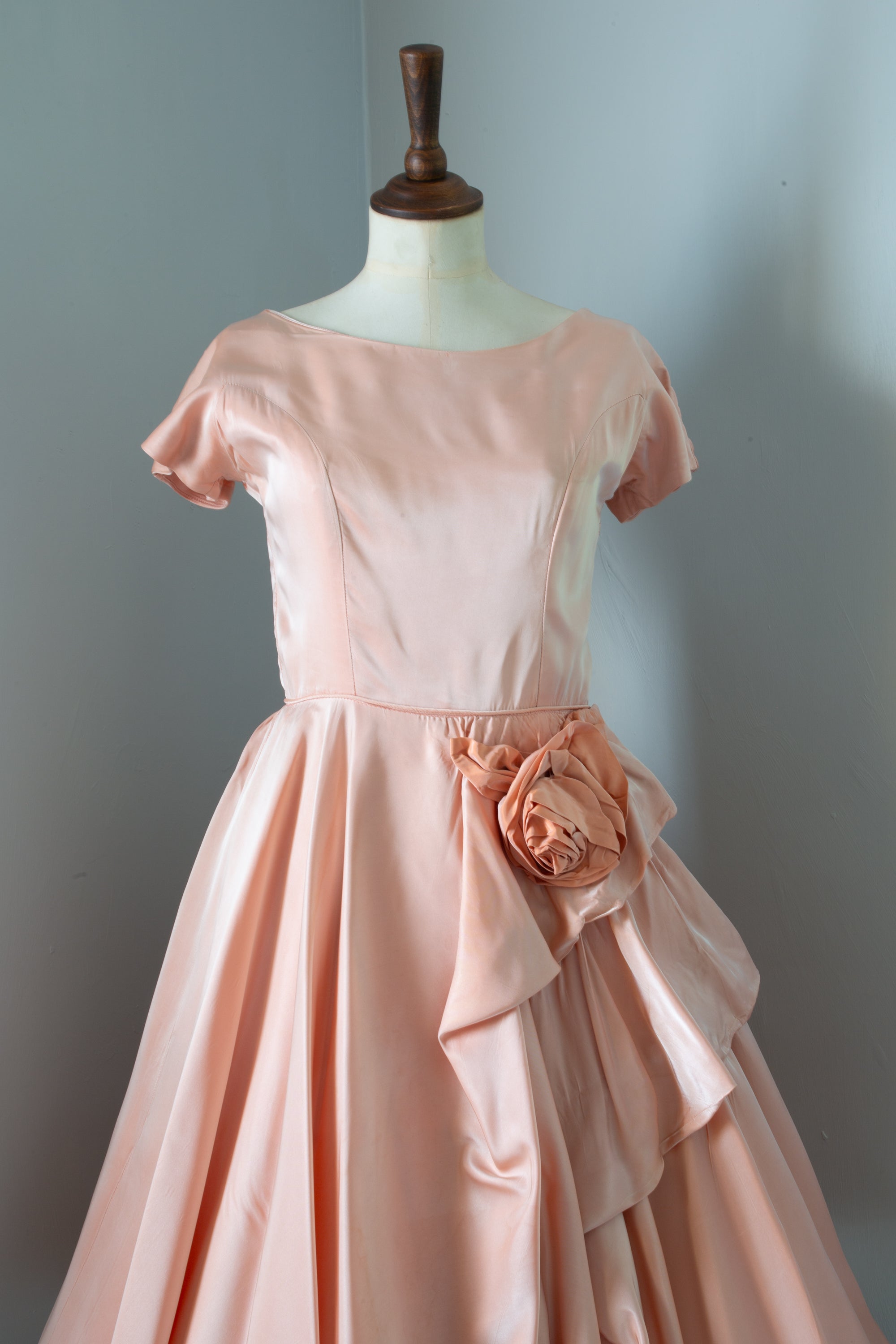 Vintage 1950s Peach Pink Rose Taffeta Dress – ALEXANDRA-KING