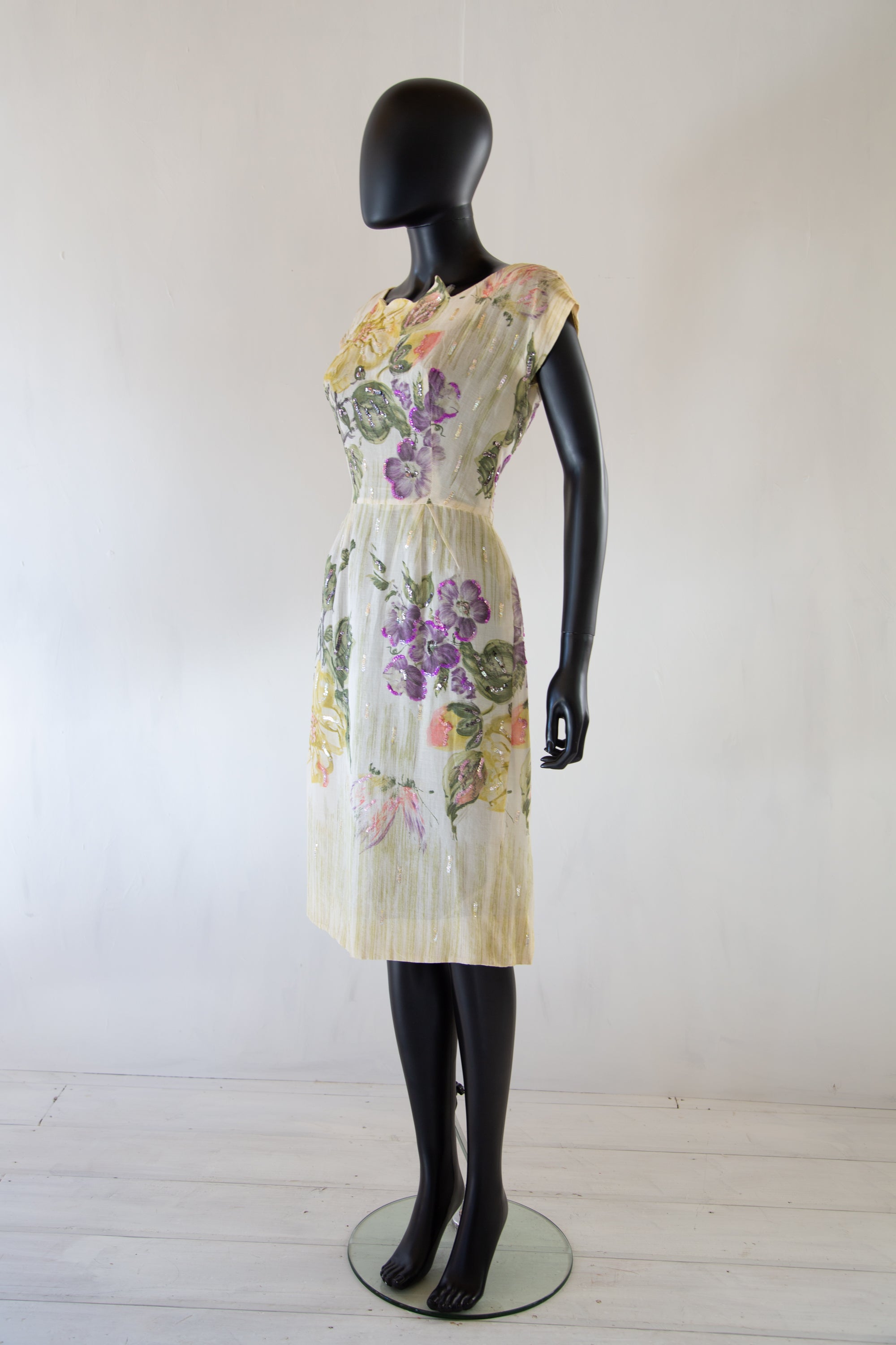 Vintage 1950s Cream Floral Voile Wiggle Dress – ALEXANDRA-KING