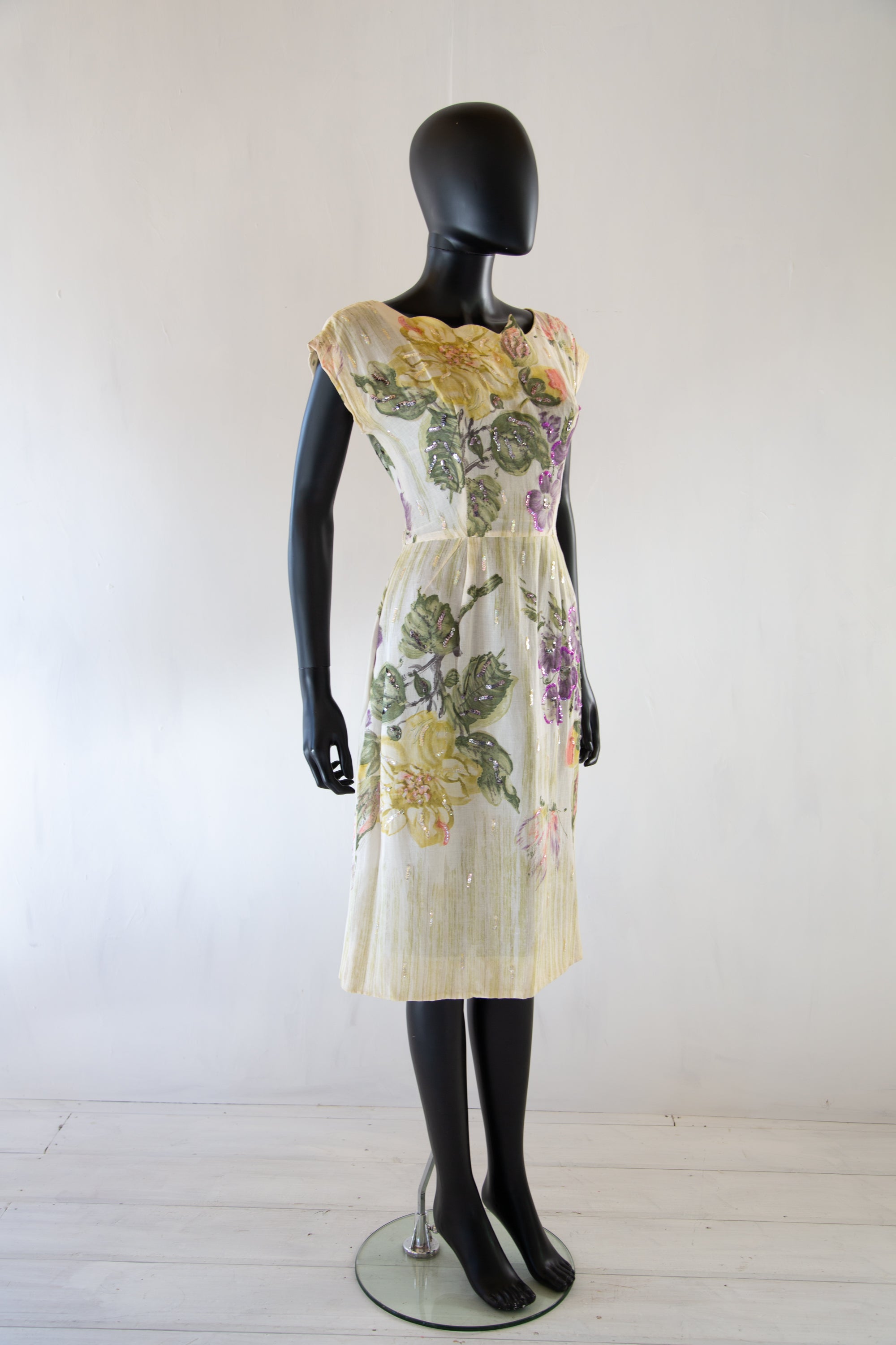 Vintage 1950s Cream Floral Voile Wiggle Dress