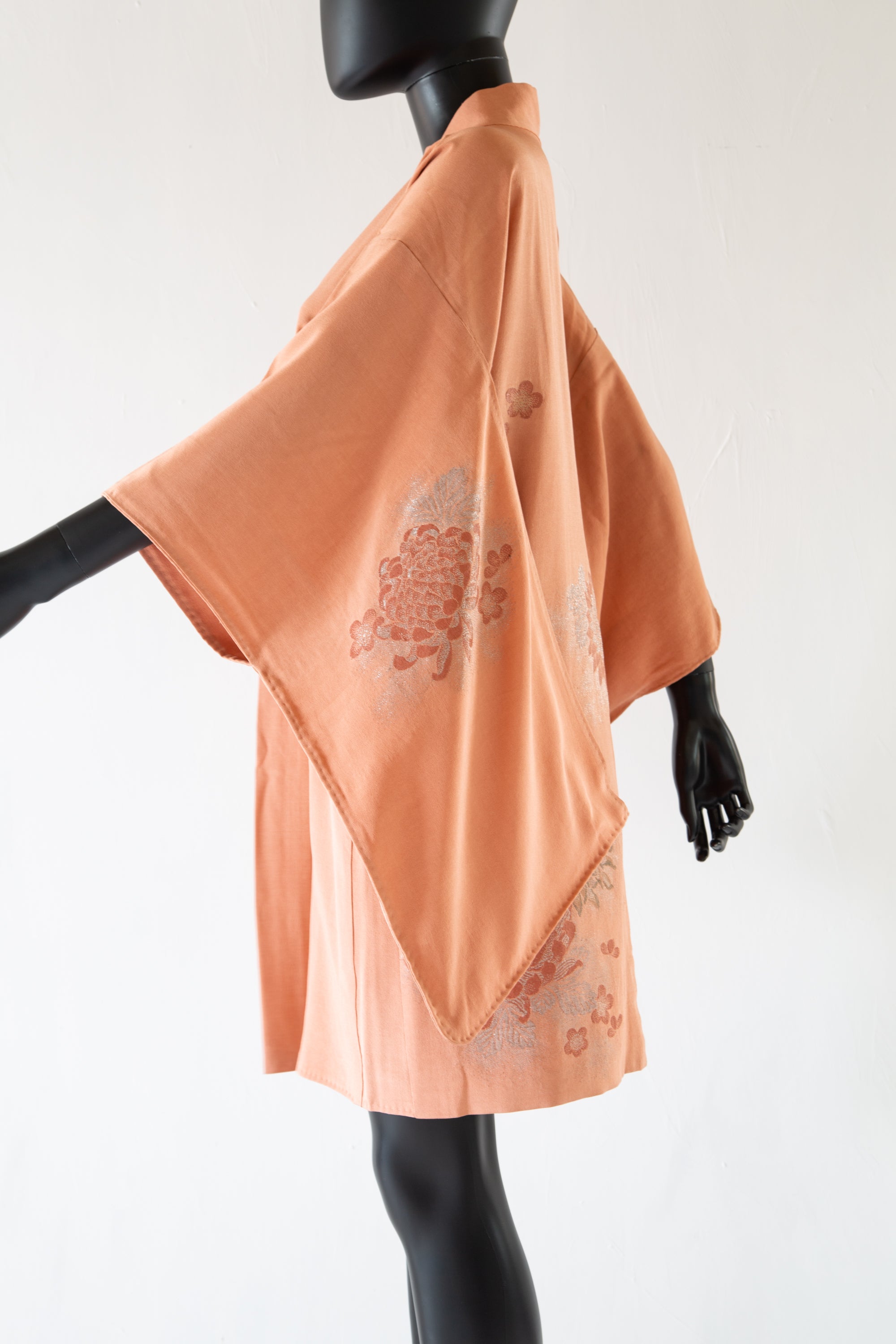 Vintage 1930s Peach Silk Haori Kimono Jacket – ALEXANDRA-KING